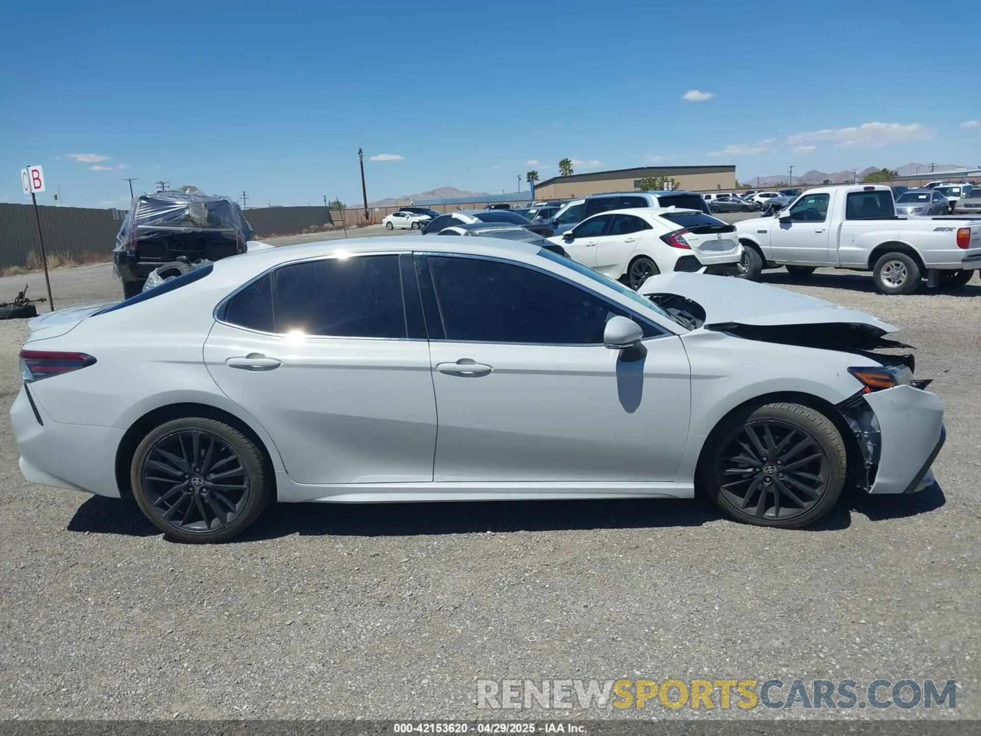 12 fotografías del automóvil dañado 4T1K61AK9NU017050 TOYOTA CAMRY 2022