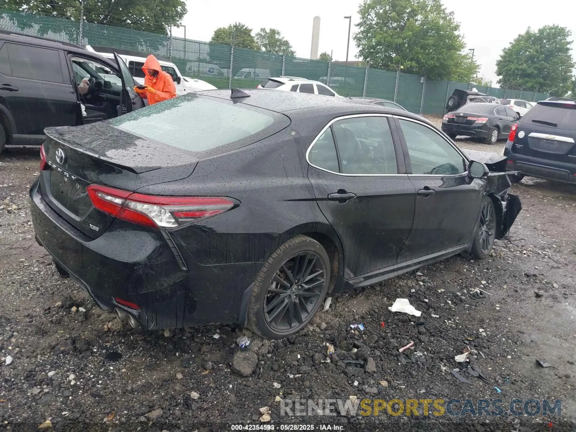 4 fotografías del automóvil dañado 4T1K61AKXNU035489 TOYOTA CAMRY 2022