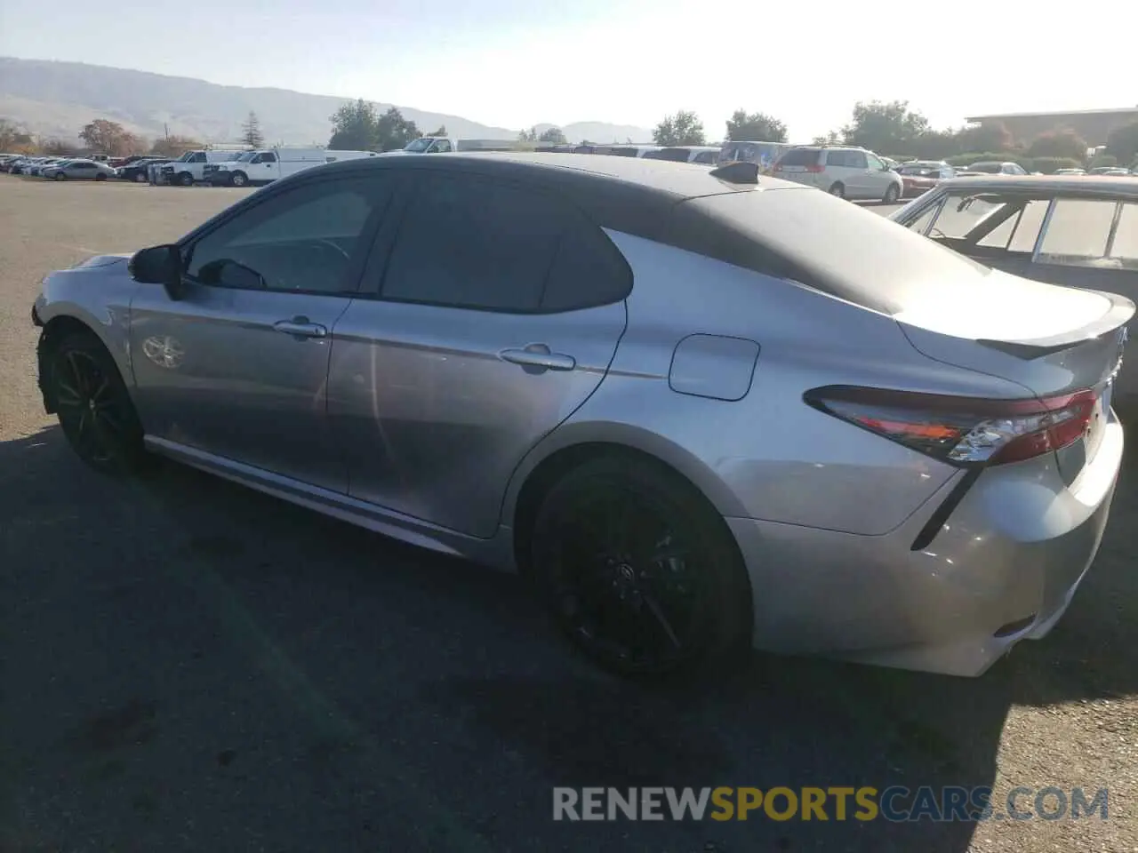 2 fotografías del automóvil dañado 4T1K61AKXNU068265 TOYOTA CAMRY 2022