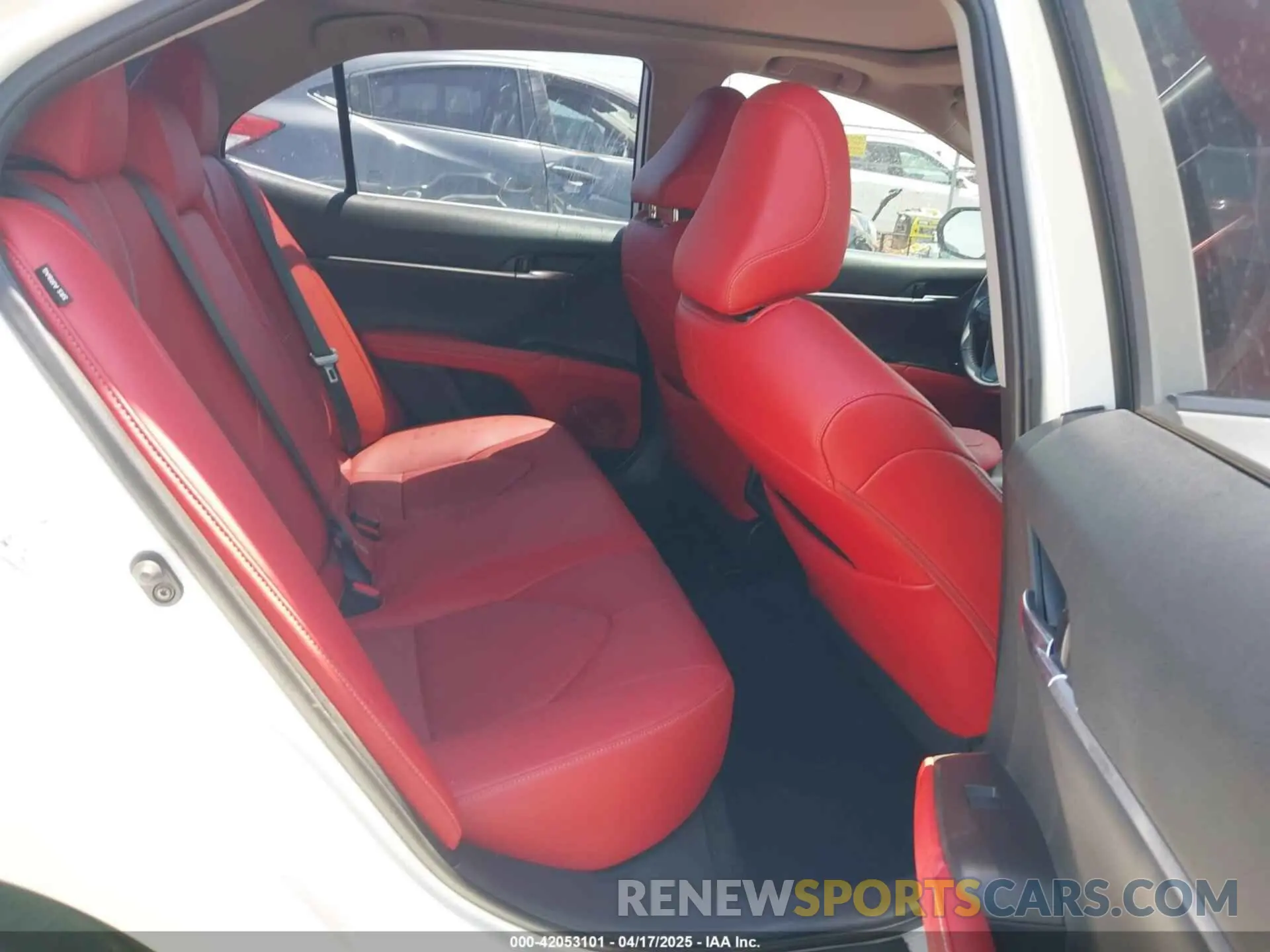 8 fotografías del automóvil dañado 4T1K61AKXNU710550 TOYOTA CAMRY 2022