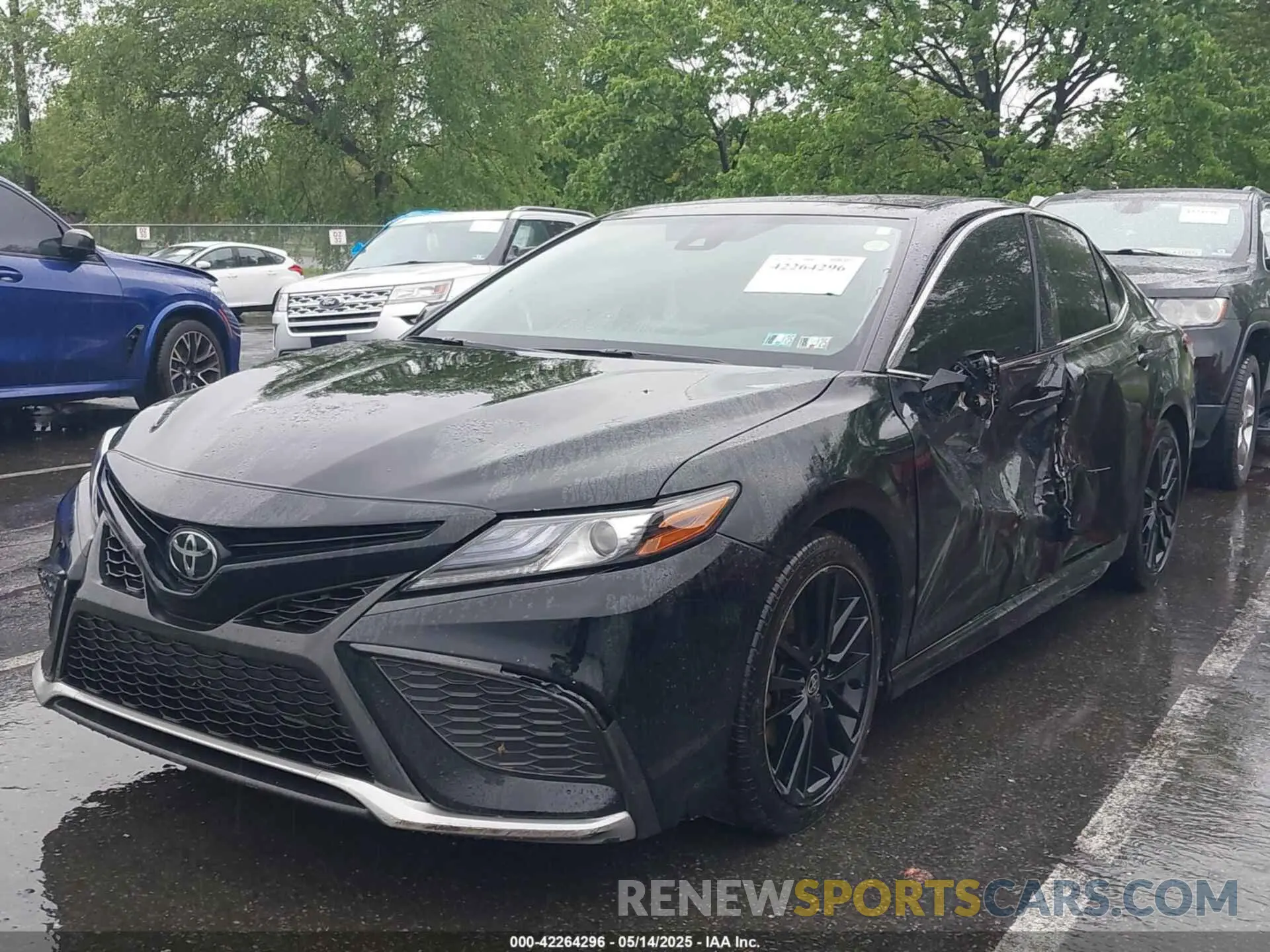 2 fotografías del automóvil dañado 4T1K61BK4NU056210 TOYOTA CAMRY 2022