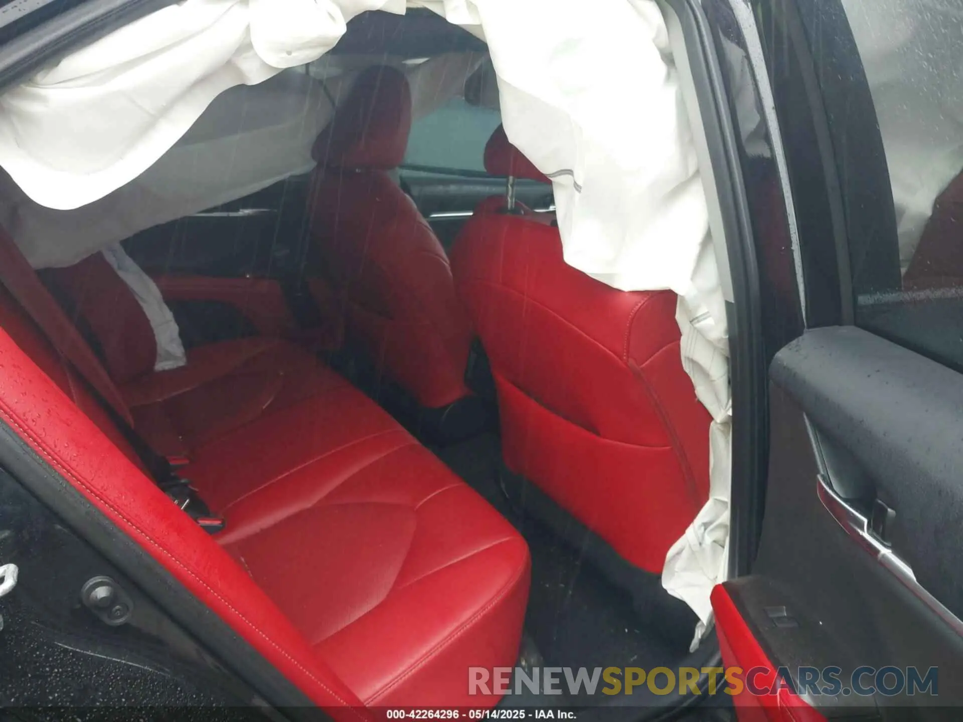 8 fotografías del automóvil dañado 4T1K61BK4NU056210 TOYOTA CAMRY 2022