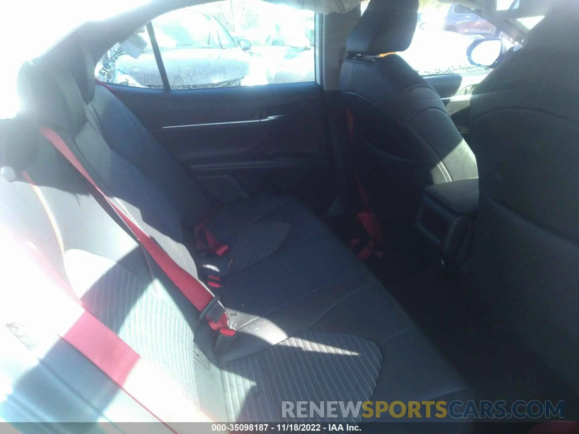 8 fotografías del automóvil dañado 4T1KZ1AK2NU066131 TOYOTA CAMRY 2022