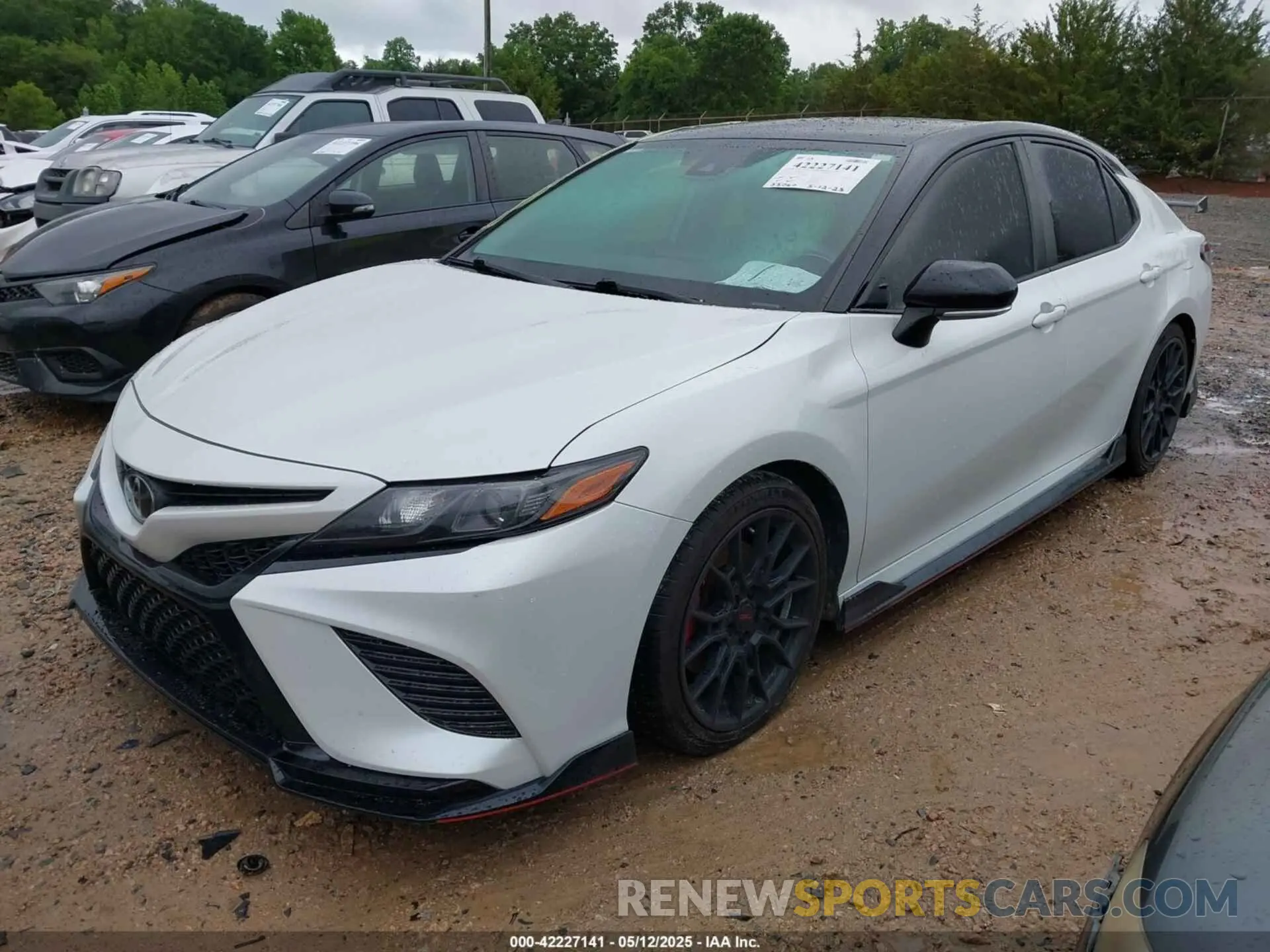 2 fotografías del automóvil dañado 4T1KZ1AK3NU062119 TOYOTA CAMRY 2022