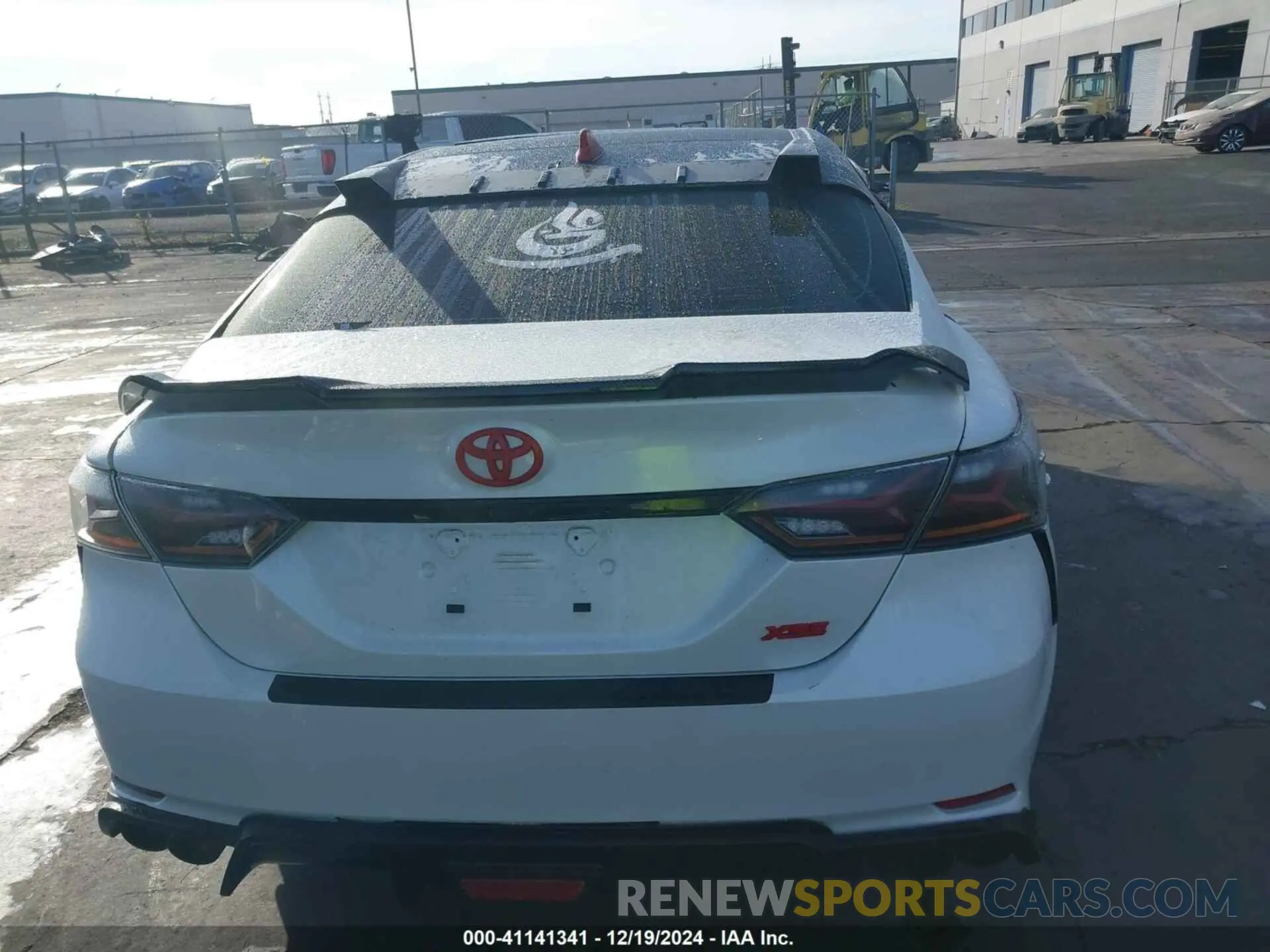 16 fotografías del automóvil dañado 4T1KZ1AK3NU065294 TOYOTA CAMRY 2022