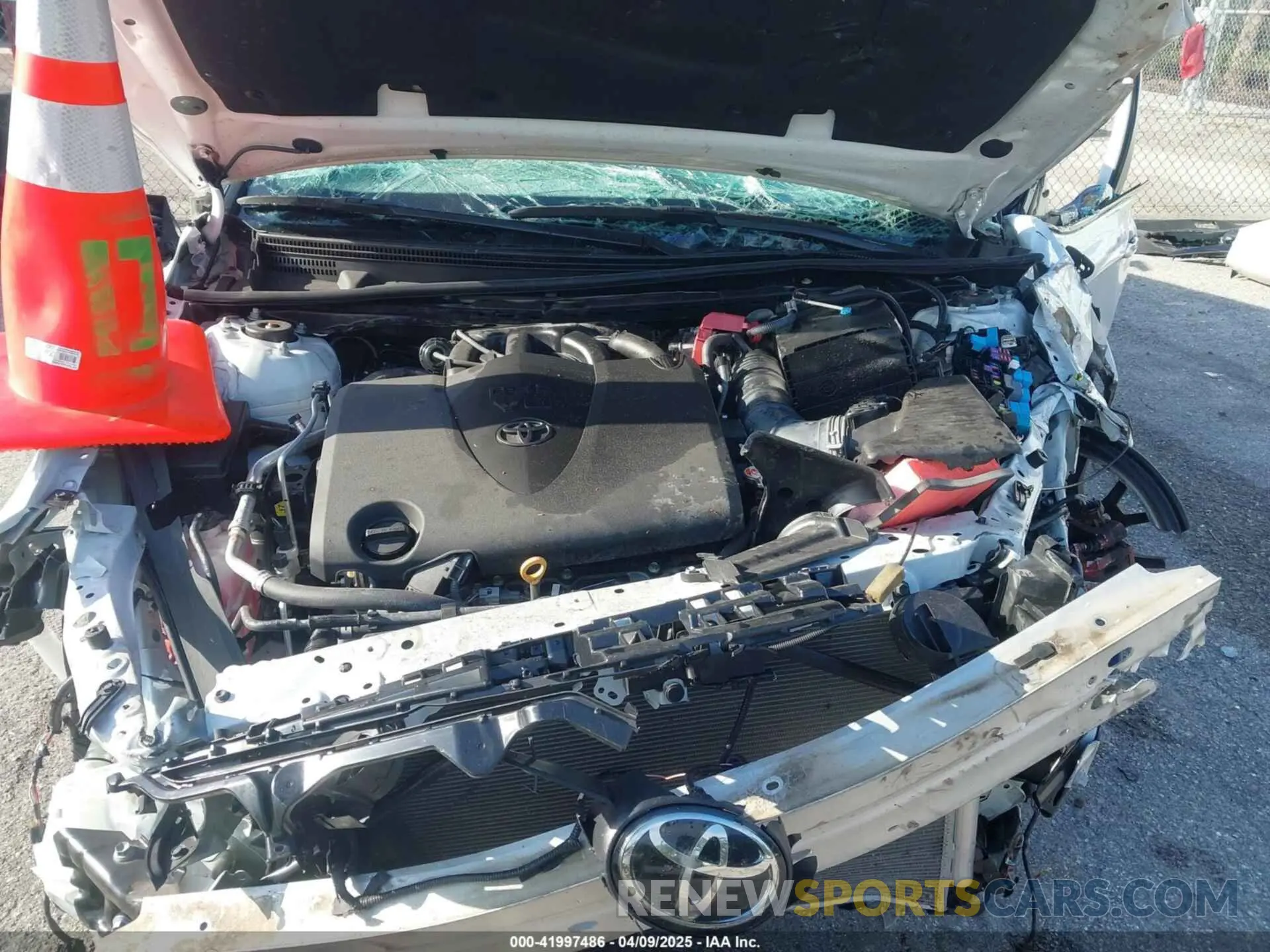 10 fotografías del automóvil dañado 4T1KZ1AK3NU068132 TOYOTA CAMRY 2022