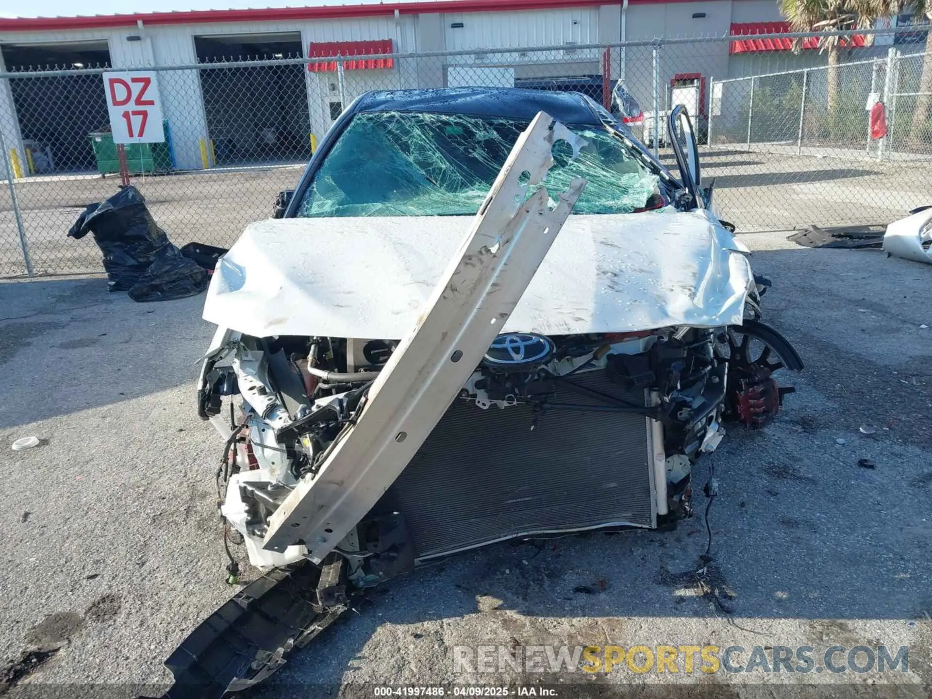 12 fotografías del automóvil dañado 4T1KZ1AK3NU068132 TOYOTA CAMRY 2022