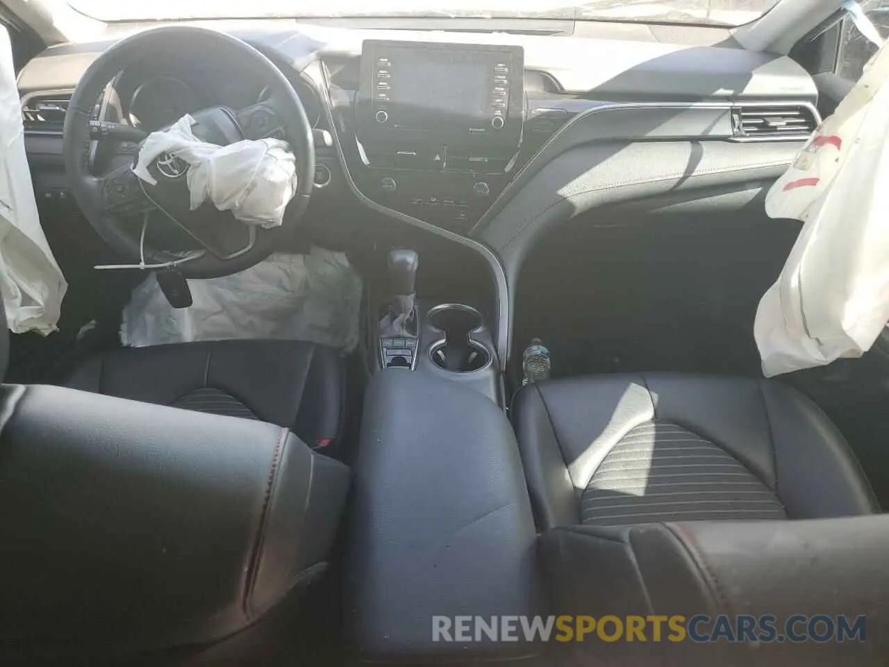 8 fotografías del automóvil dañado 4T1KZ1AK4NU068950 TOYOTA CAMRY 2022