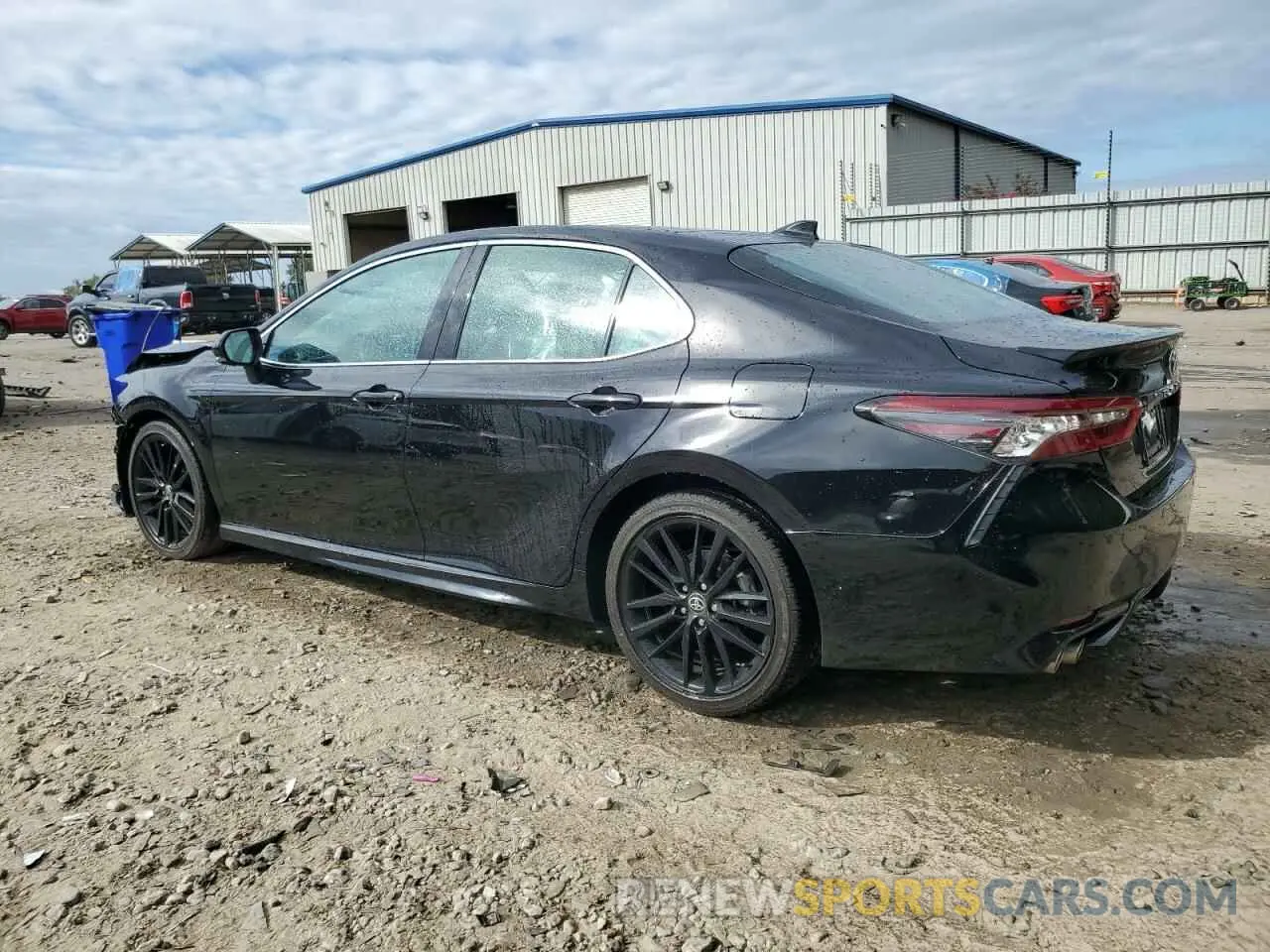 2 fotografías del automóvil dañado 4T1KZ1AK4NU069063 TOYOTA CAMRY 2022