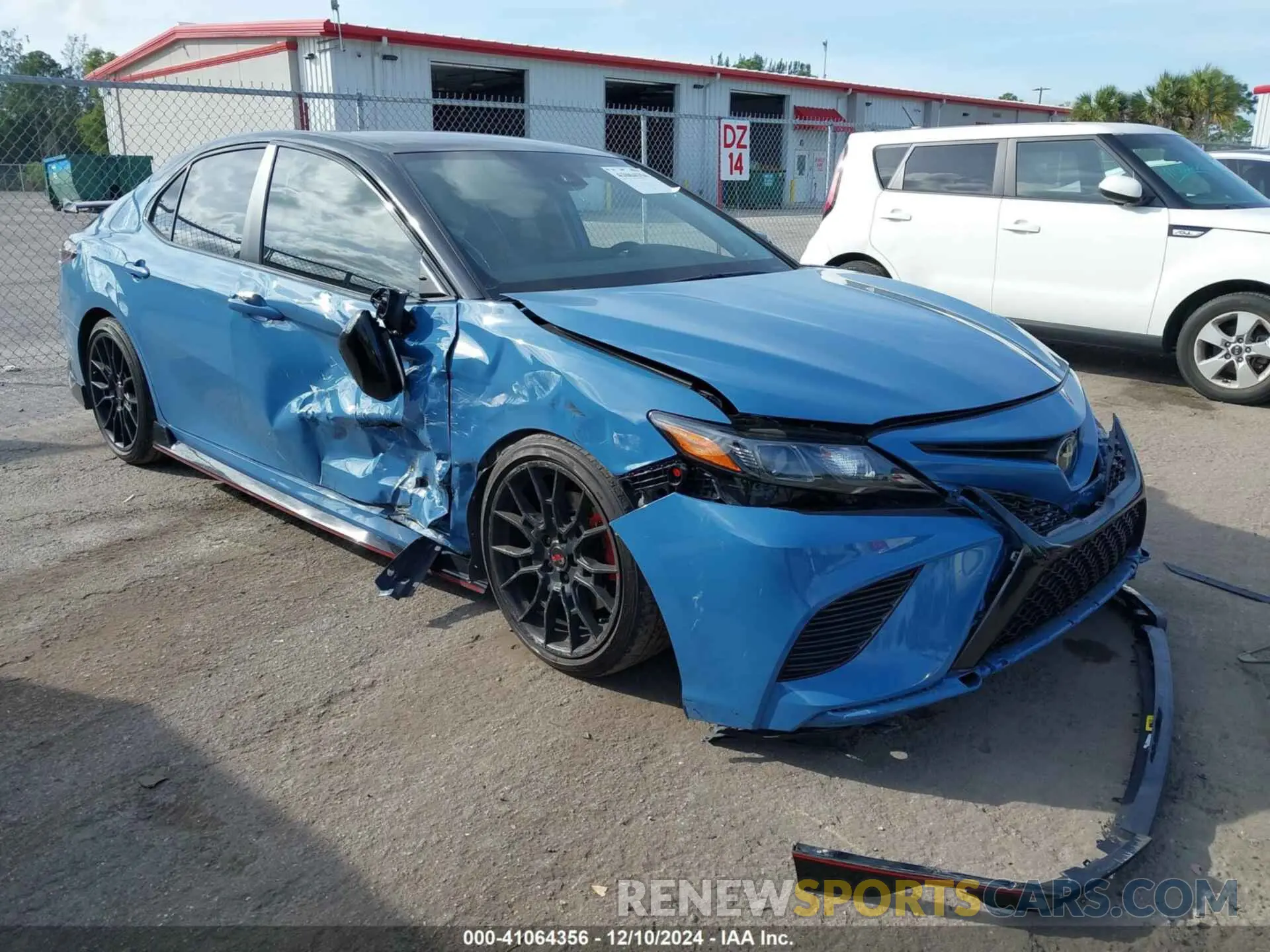 1 fotografías del automóvil dañado 4T1KZ1AK4NU070035 TOYOTA CAMRY 2022