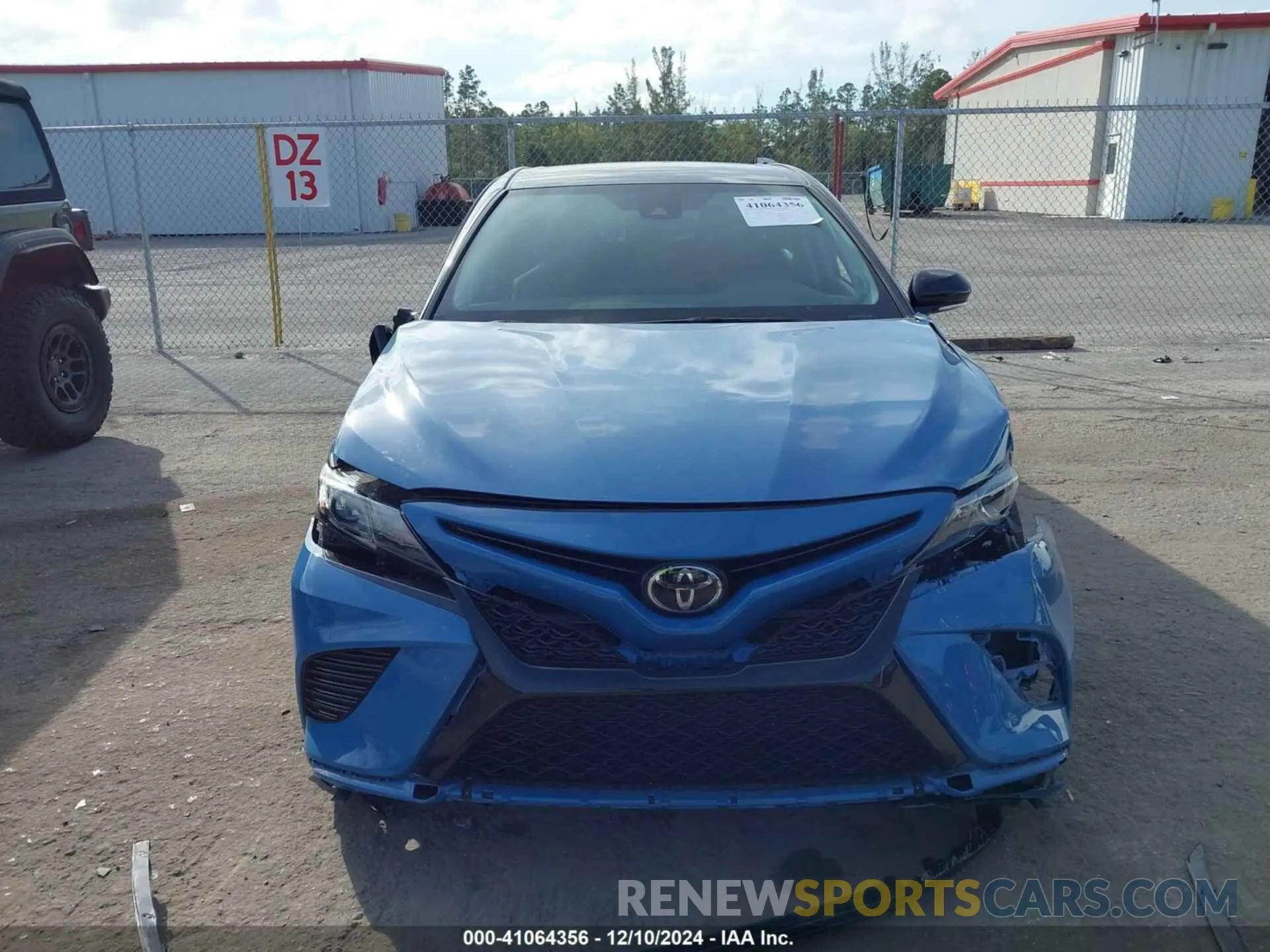12 fotografías del automóvil dañado 4T1KZ1AK4NU070035 TOYOTA CAMRY 2022