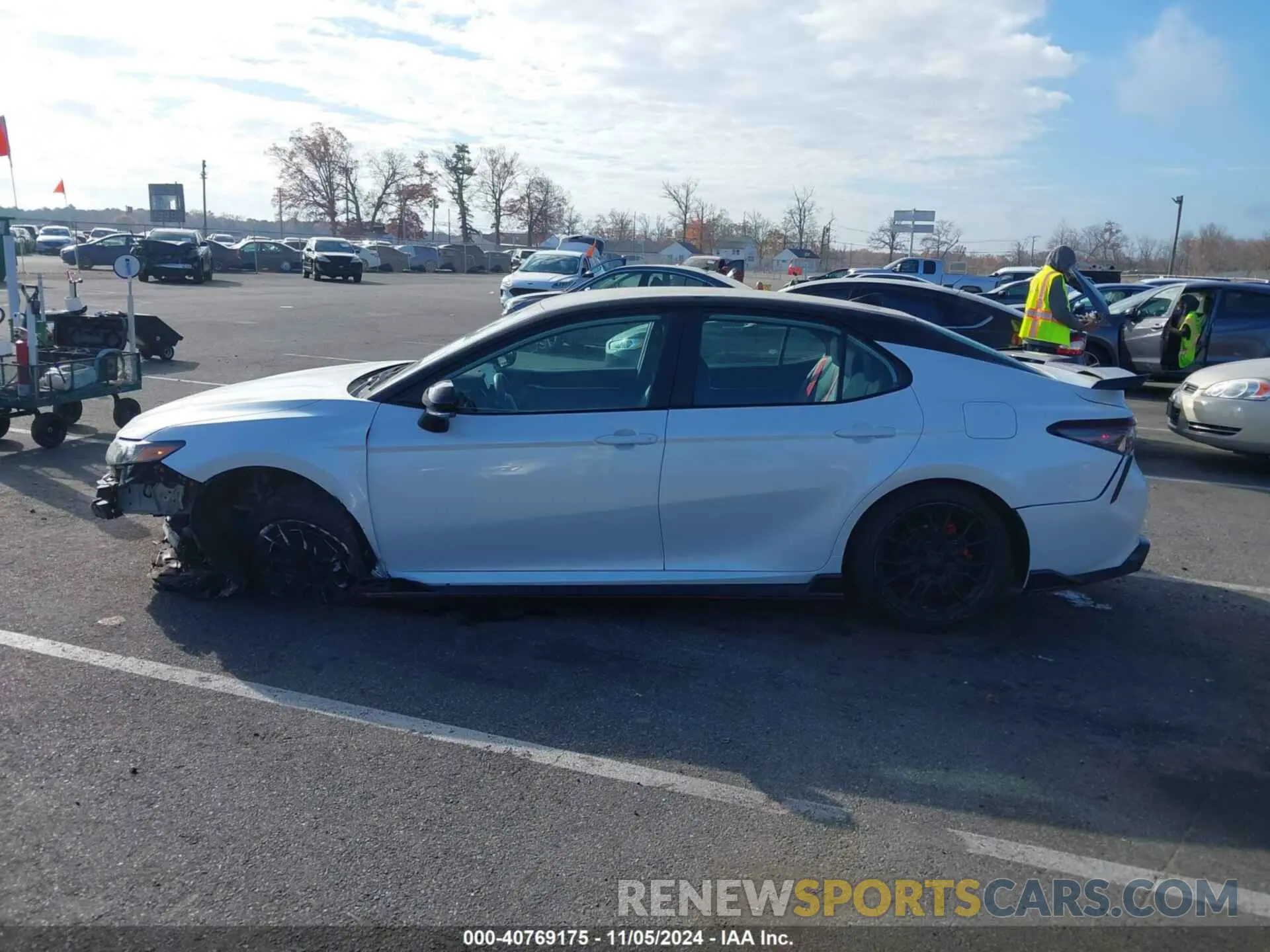 14 fotografías del automóvil dañado 4T1KZ1AK5NU061165 TOYOTA CAMRY 2022