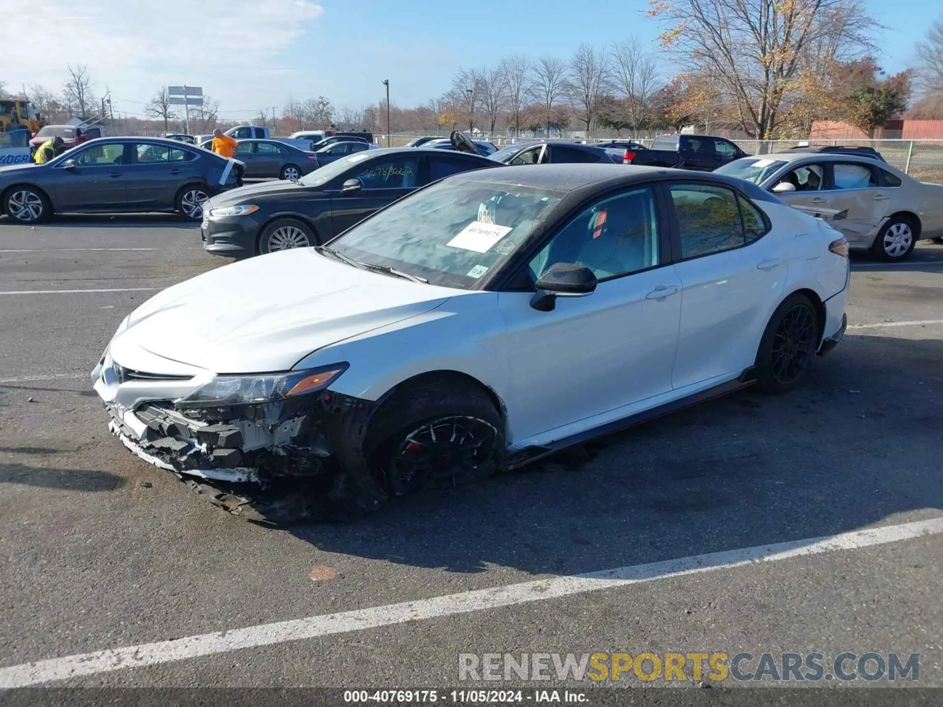 2 fotografías del automóvil dañado 4T1KZ1AK5NU061165 TOYOTA CAMRY 2022