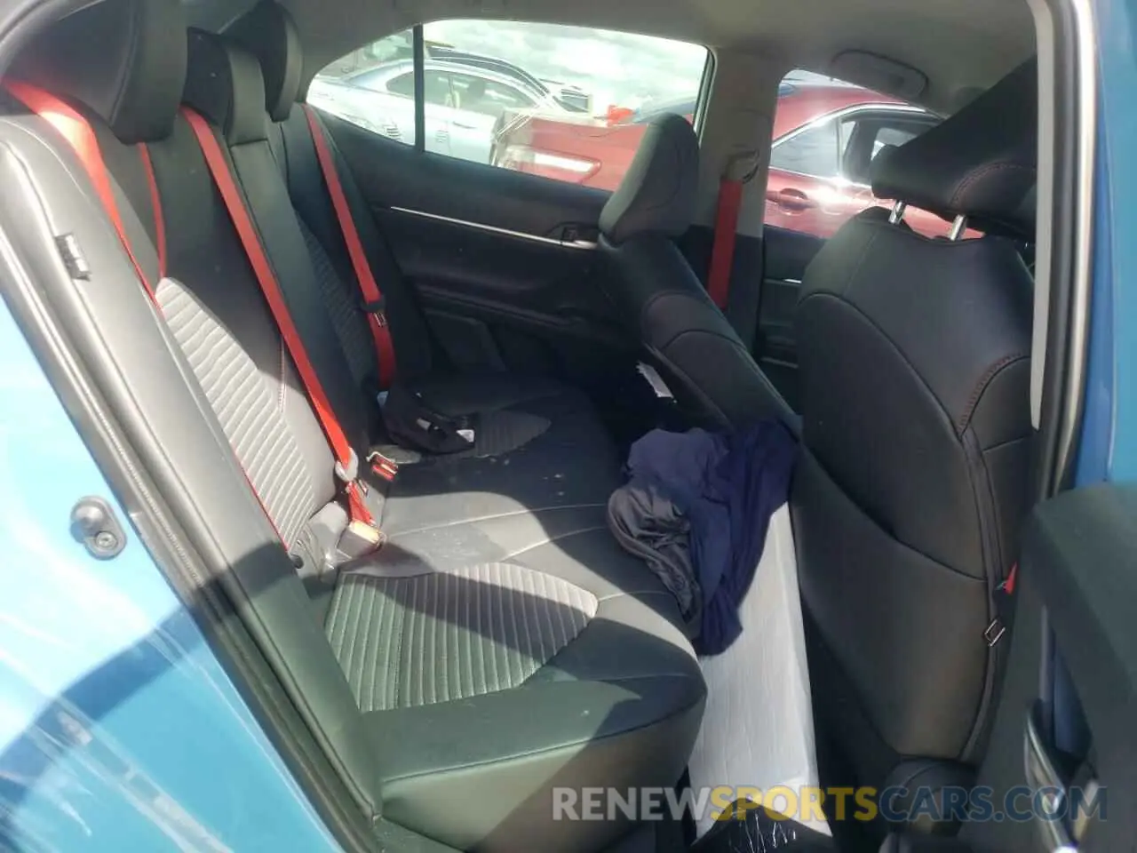 6 fotografías del automóvil dañado 4T1KZ1AK5NU062879 TOYOTA CAMRY 2022