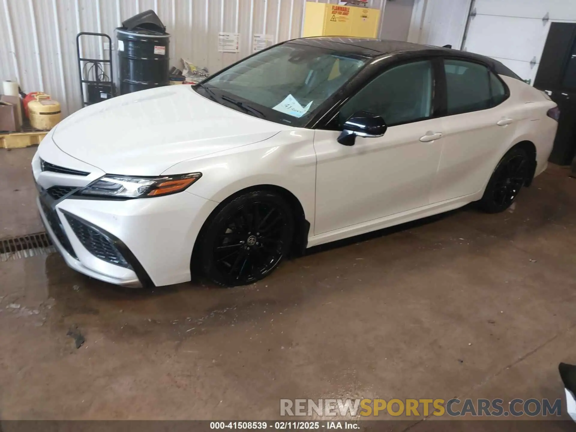 2 fotografías del automóvil dañado 4T1KZ1AK7NU068652 TOYOTA CAMRY 2022