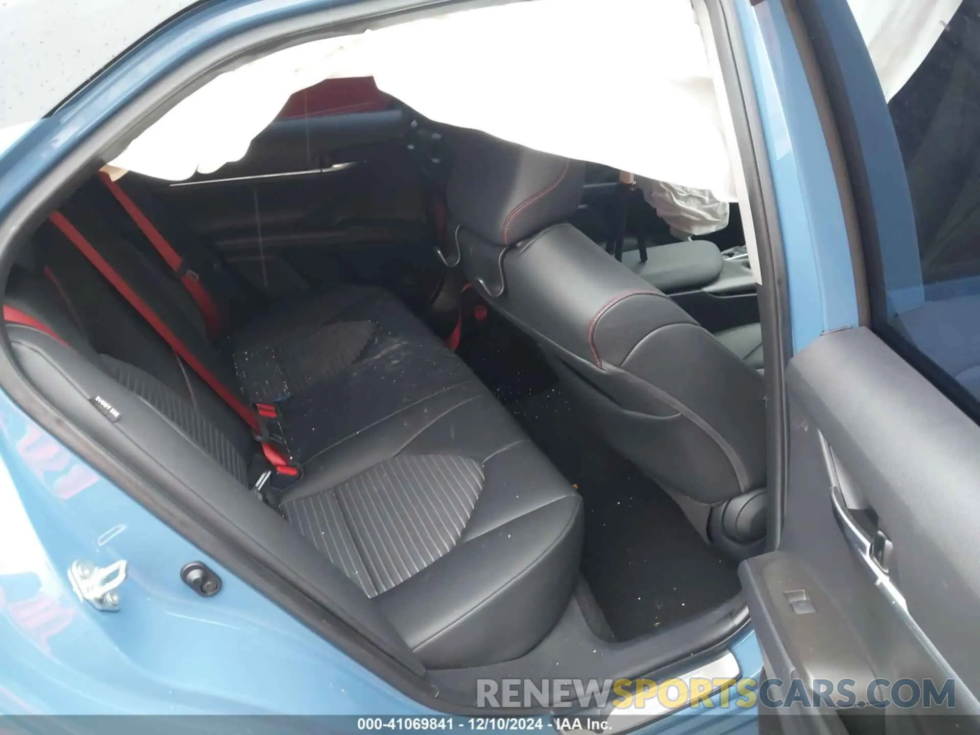 8 fotografías del automóvil dañado 4T1KZ1AK7NU068702 TOYOTA CAMRY 2022