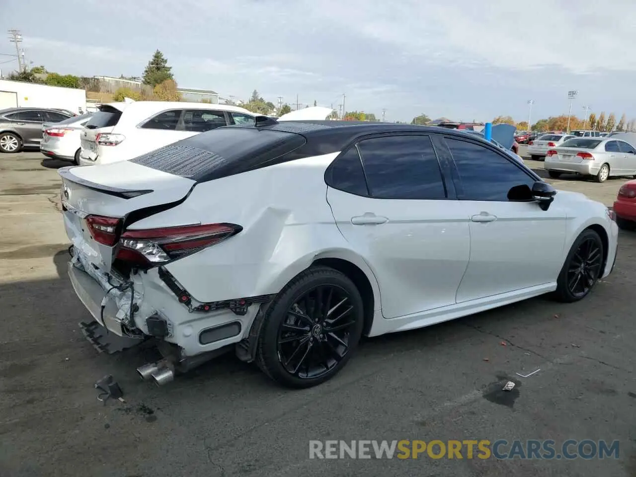 3 fotografías del automóvil dañado 4T1KZ1AK8NU062827 TOYOTA CAMRY 2022
