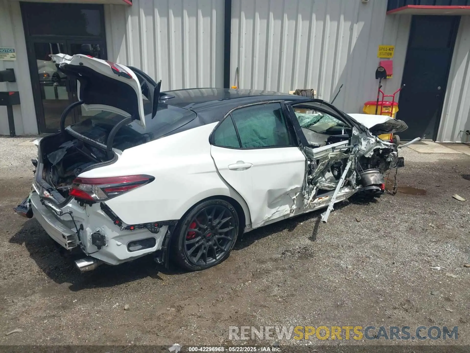 4 fotografías del automóvil dañado 4T1KZ1AK9NU068801 TOYOTA CAMRY 2022