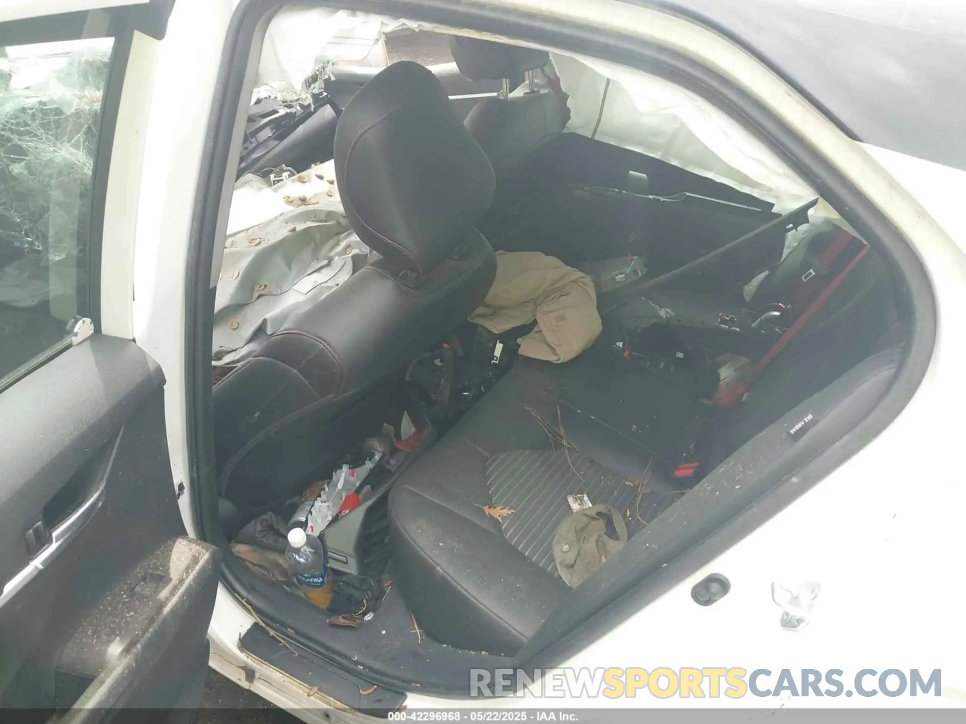 8 fotografías del automóvil dañado 4T1KZ1AK9NU068801 TOYOTA CAMRY 2022