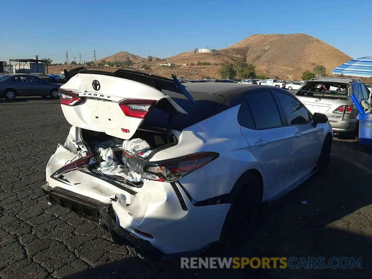 4 fotografías del automóvil dañado 4T1KZ1AK9NU069687 TOYOTA CAMRY 2022