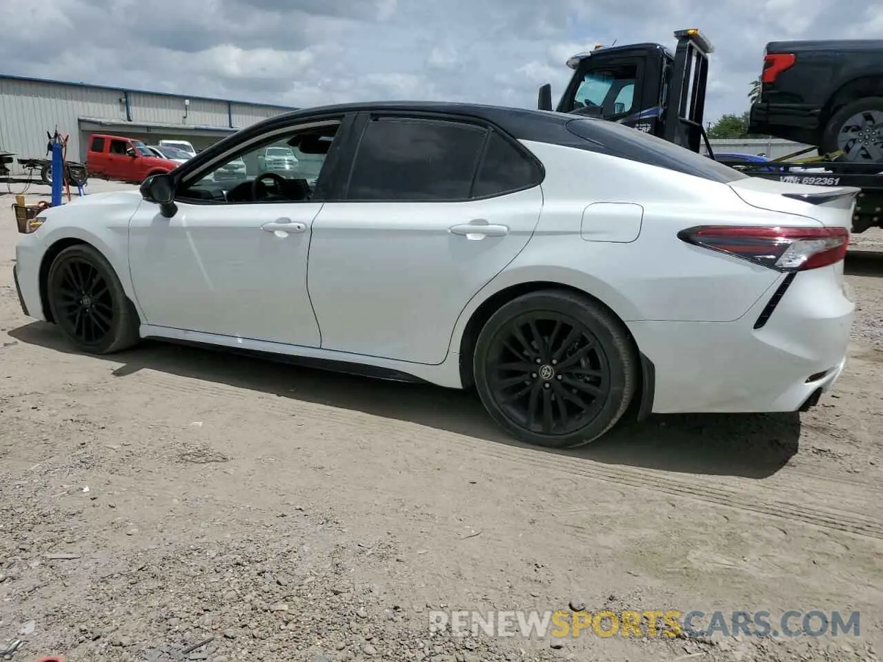 2 fotografías del automóvil dañado 4T1KZ1AKXNU071562 TOYOTA CAMRY 2022