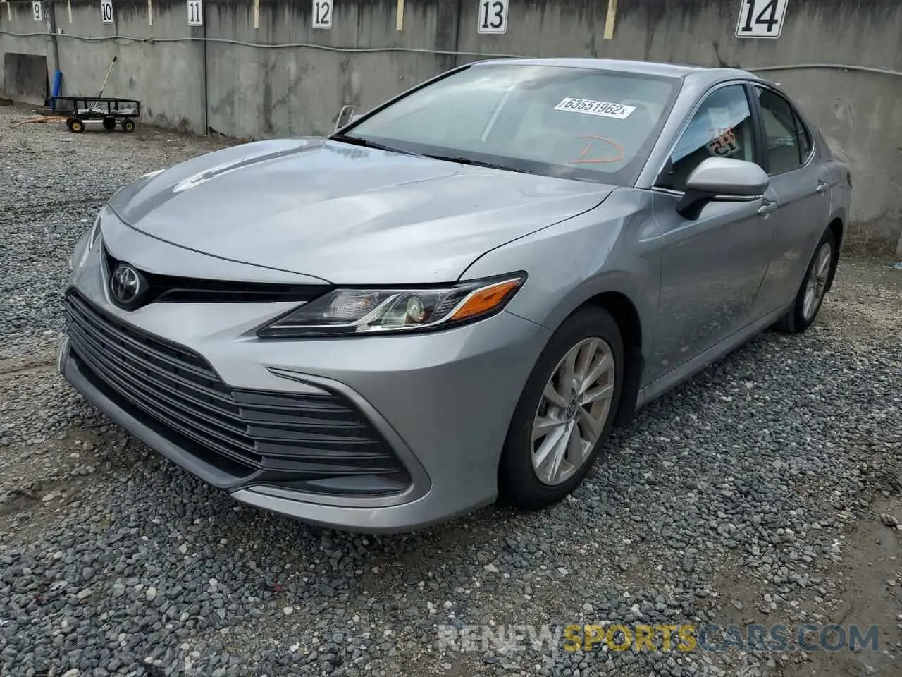 2 fotografías del automóvil dañado 4T1R11AK0NU688426 TOYOTA CAMRY 2022