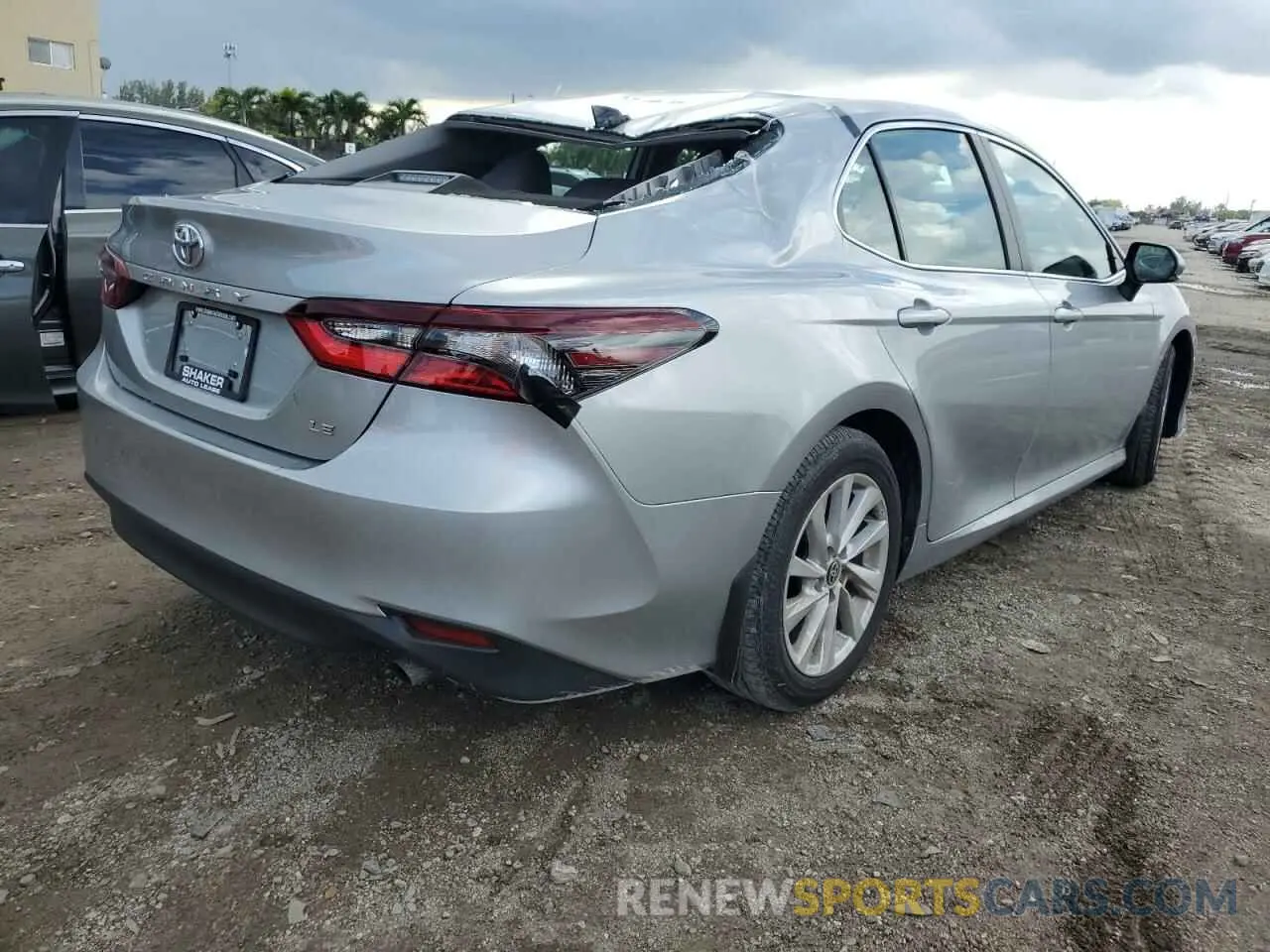 4 fotografías del automóvil dañado 4T1R11AK0NU688426 TOYOTA CAMRY 2022