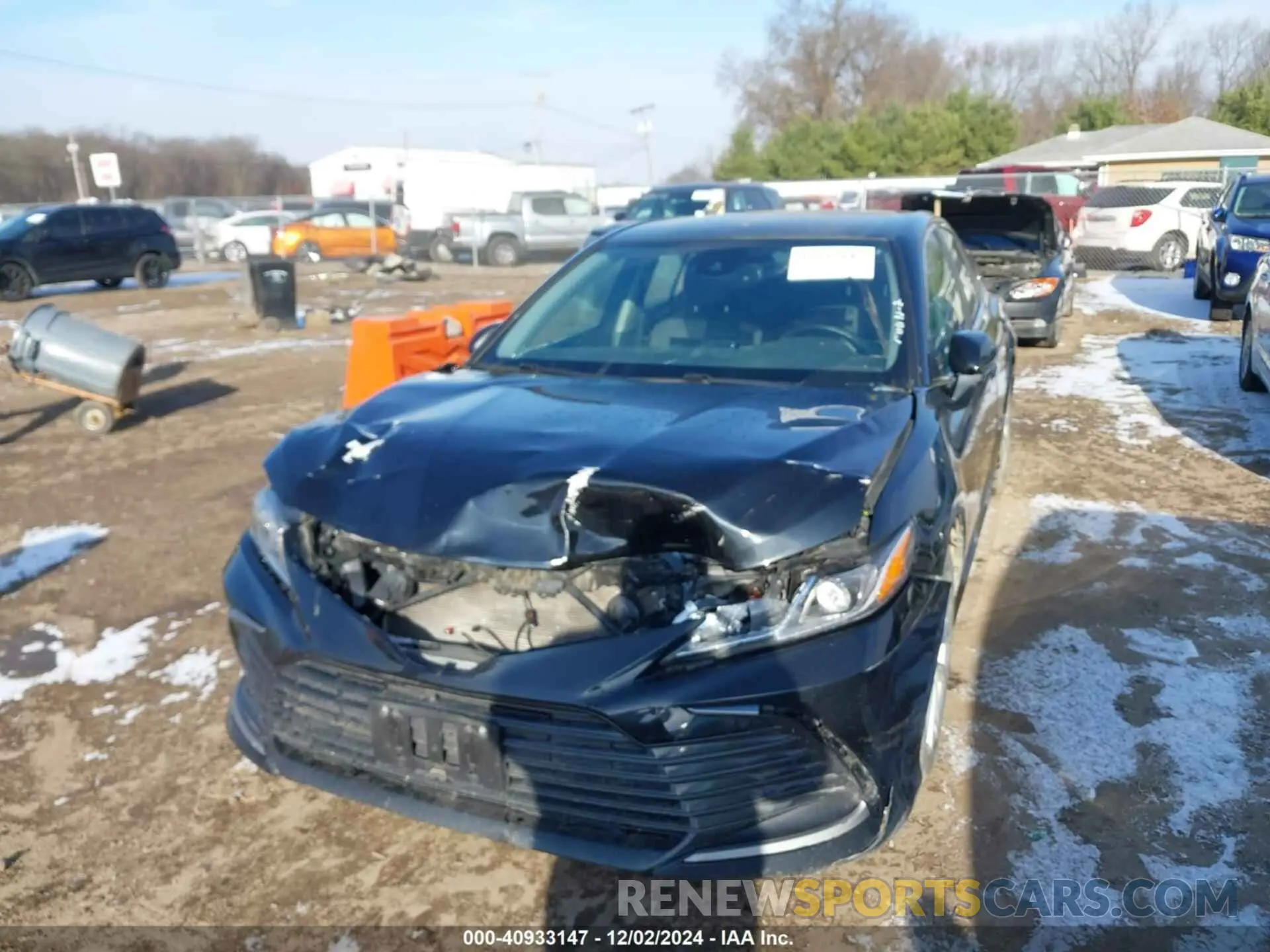 2 fotografías del automóvil dañado 4T1R11AK2NU634061 TOYOTA CAMRY 2022