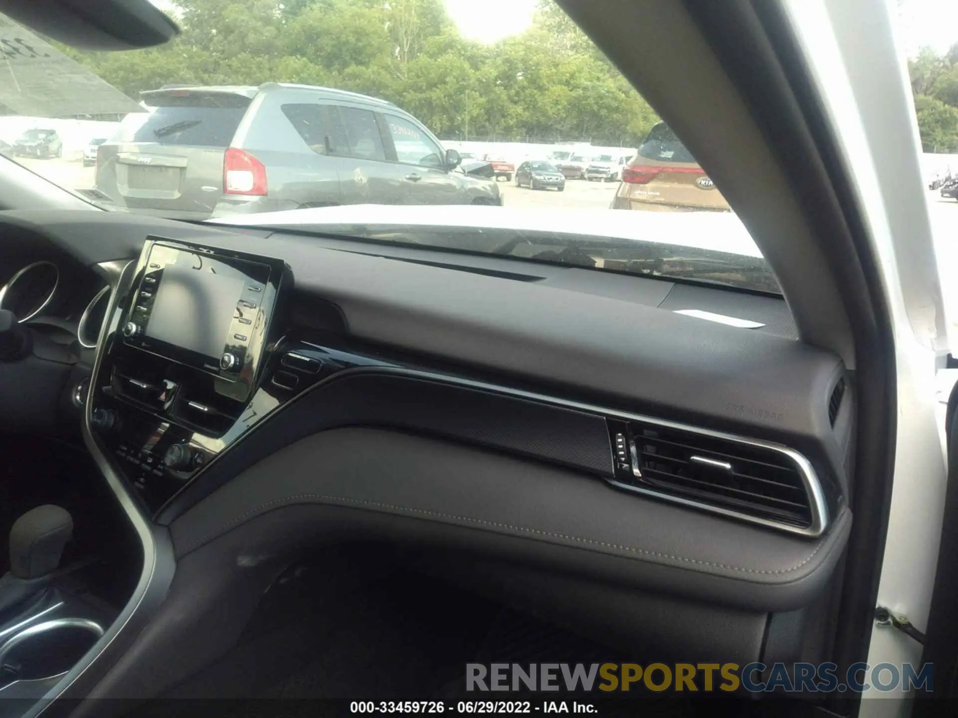 5 fotografías del automóvil dañado 4T1R11AK4NU675629 TOYOTA CAMRY 2022