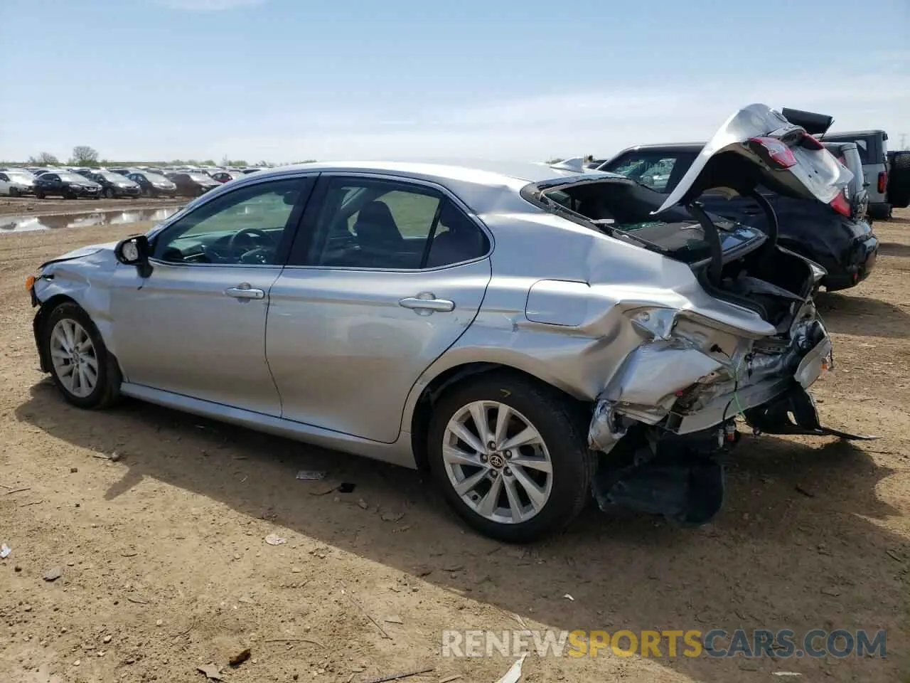 2 fotografías del automóvil dañado 4T1R11AK9NU074328 TOYOTA CAMRY 2022