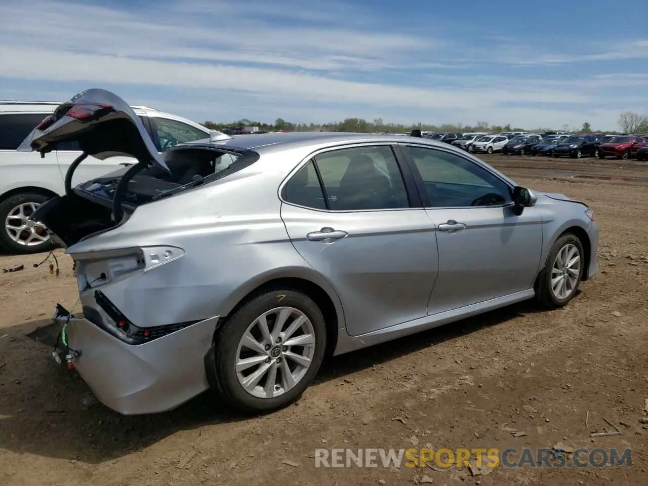 3 fotografías del automóvil dañado 4T1R11AK9NU074328 TOYOTA CAMRY 2022