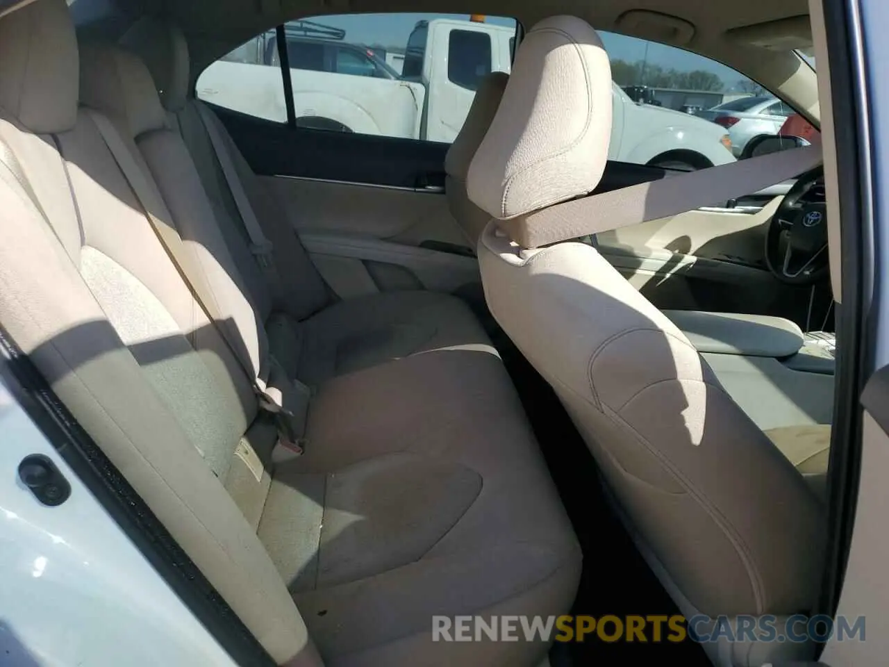 10 fotografías del automóvil dañado 4T1R11AK9NU642089 TOYOTA CAMRY 2022