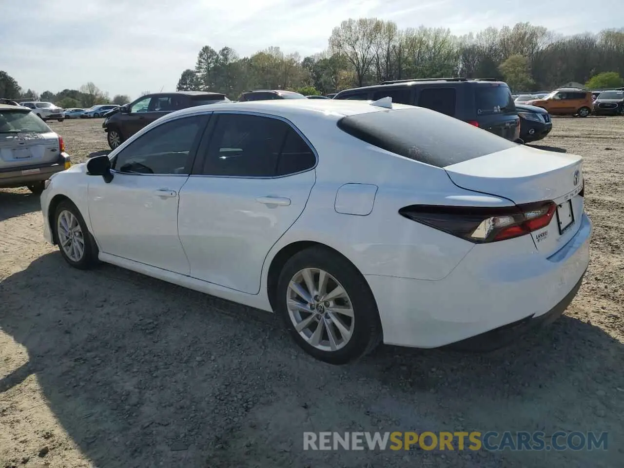 2 fotografías del automóvil dañado 4T1R11AK9NU642089 TOYOTA CAMRY 2022