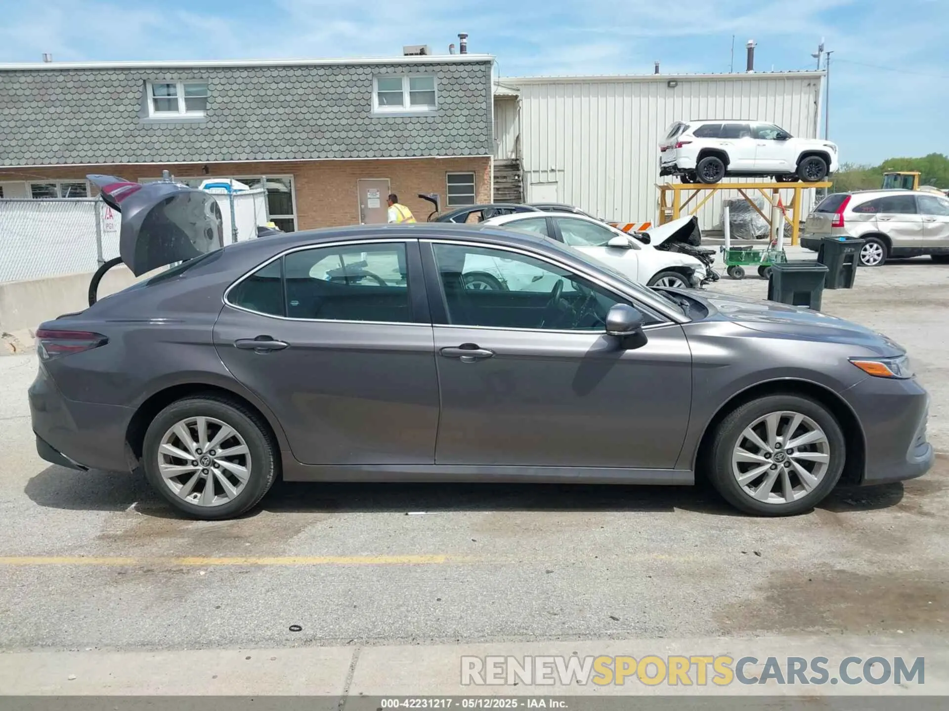 14 fotografías del automóvil dañado 4T1R11AK9NU658132 TOYOTA CAMRY 2022