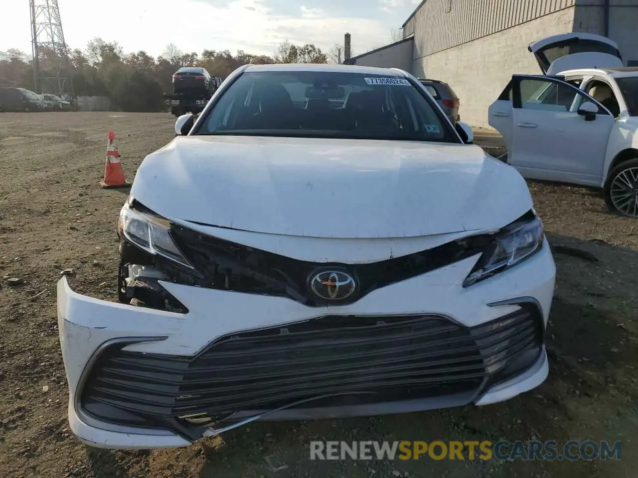 5 fotografías del automóvil dañado 4T1R11AKXNU703207 TOYOTA CAMRY 2022