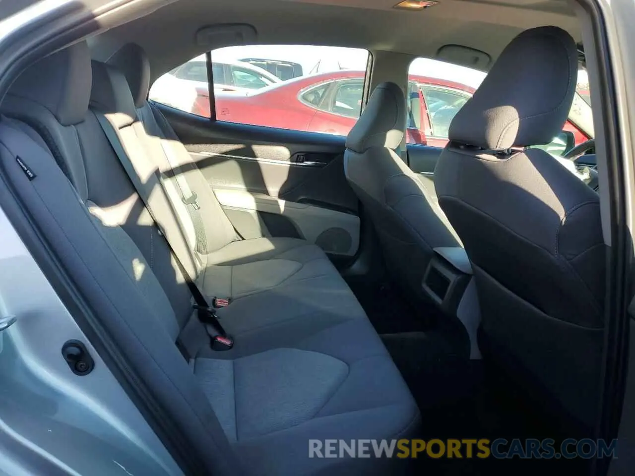 10 fotografías del automóvil dañado 4T1R11BK4NU047794 TOYOTA CAMRY 2022