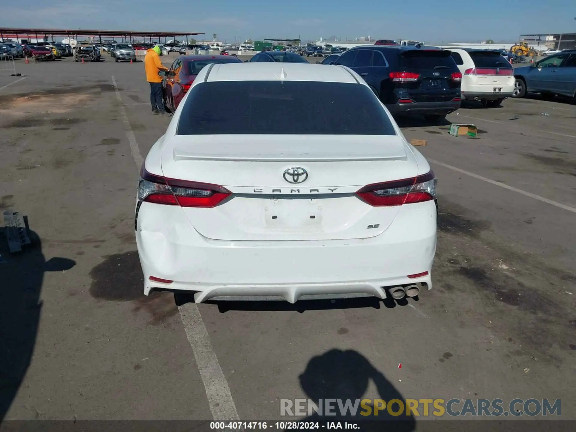 16 fotografías del automóvil dañado 4T1S11AK1NU047738 TOYOTA CAMRY 2022