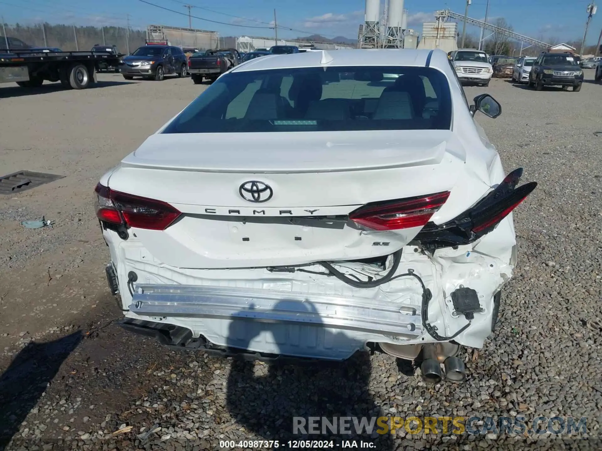 17 fotografías del automóvil dañado 4T1S11AK1NU660054 TOYOTA CAMRY 2022
