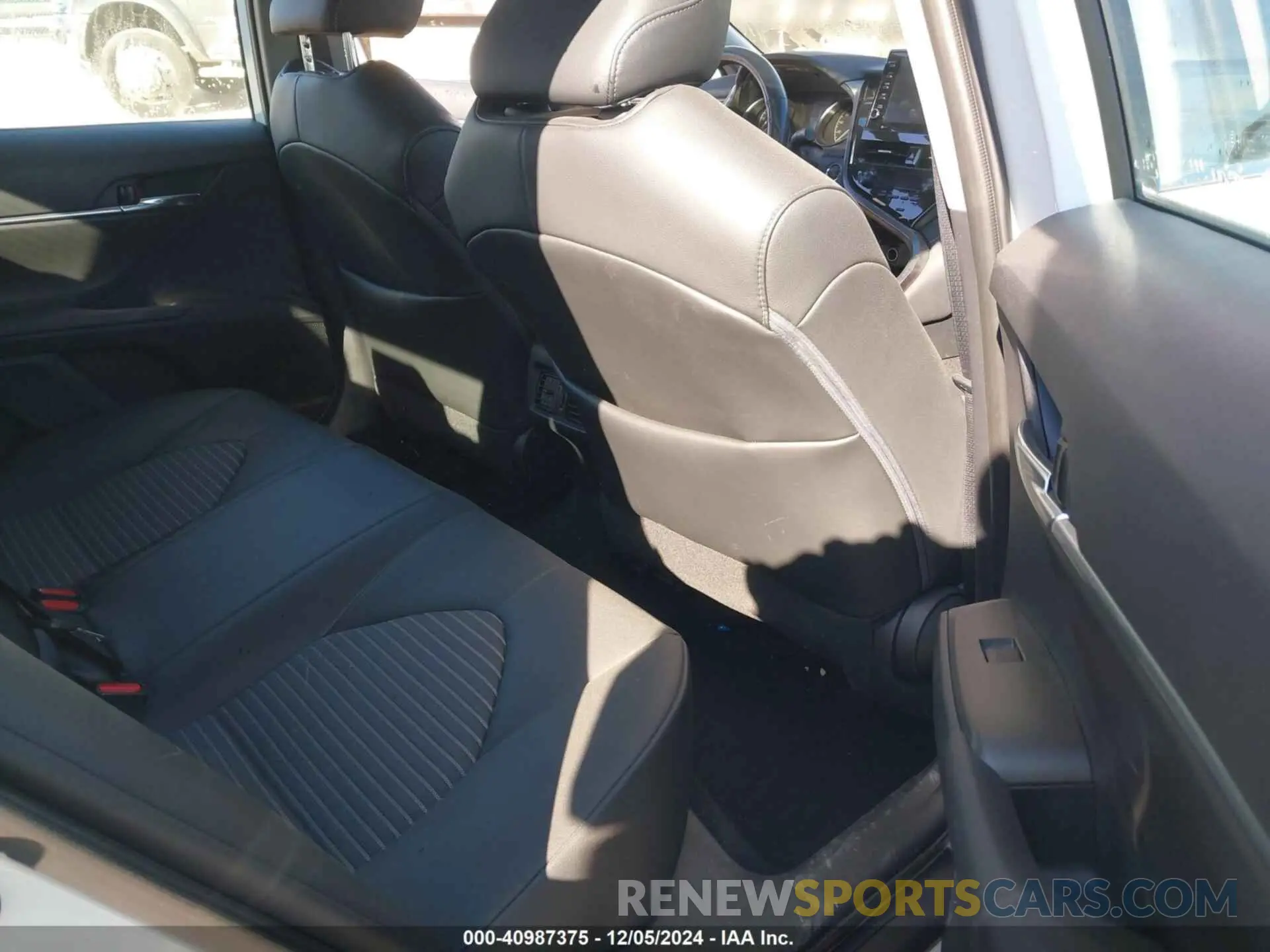 8 fotografías del automóvil dañado 4T1S11AK1NU660054 TOYOTA CAMRY 2022