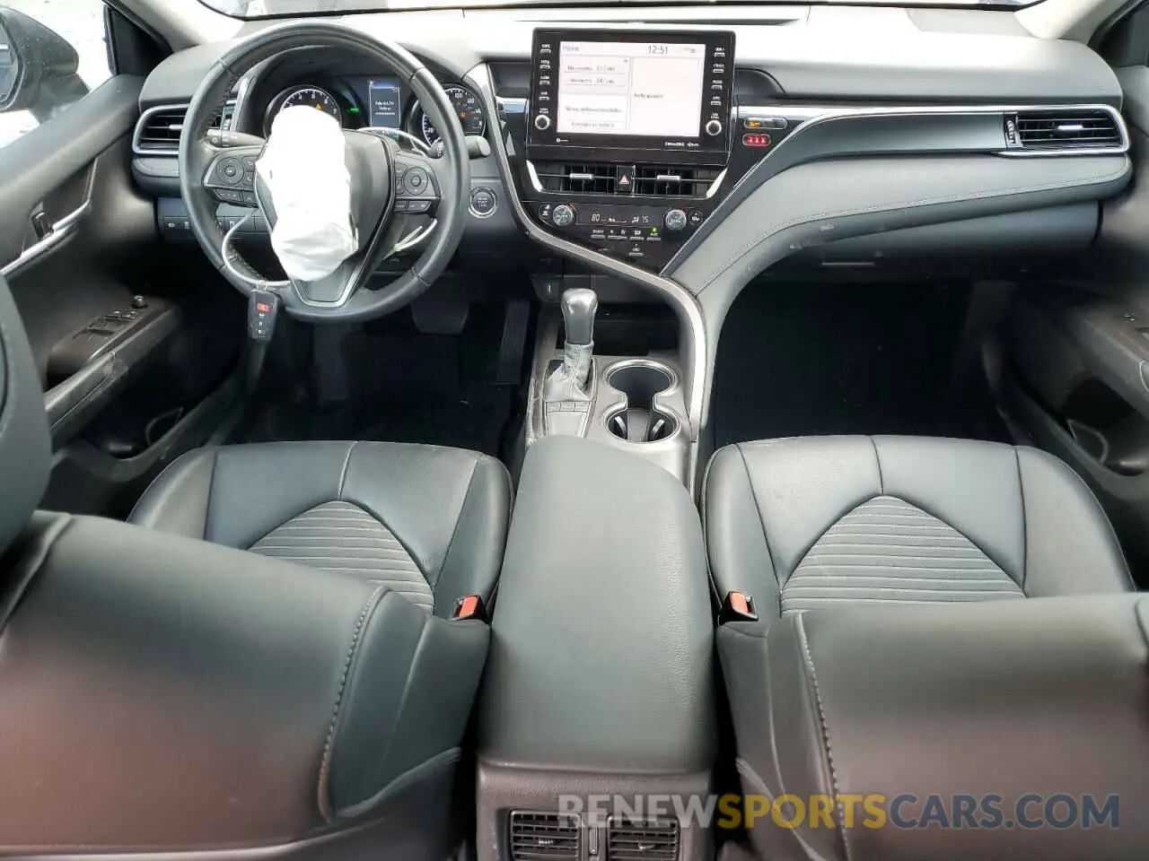 8 fotografías del automóvil dañado 4T1S11AK1NU683236 TOYOTA CAMRY 2022