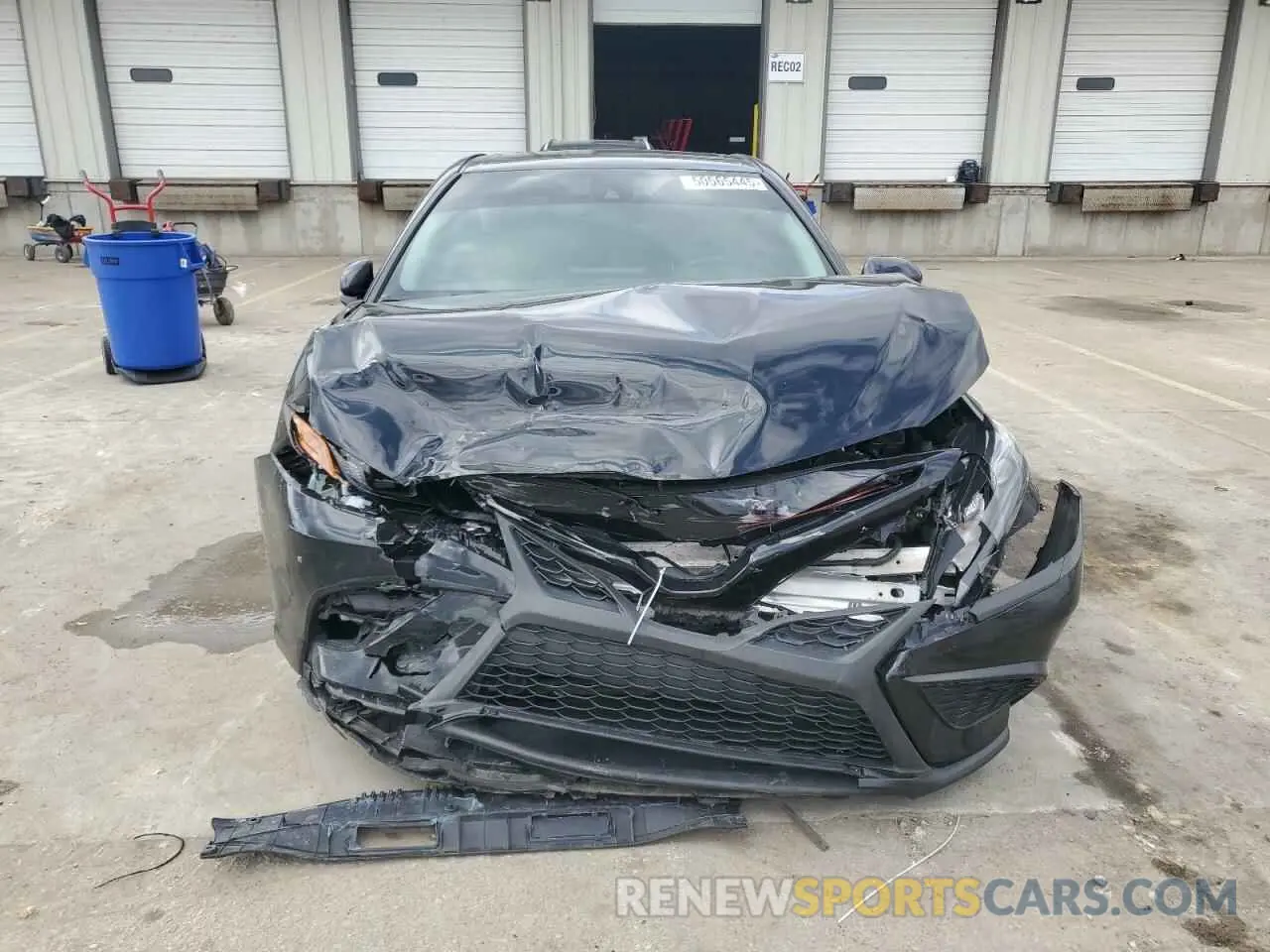 5 fotografías del automóvil dañado 4T1S11AK3NU046784 TOYOTA CAMRY 2022