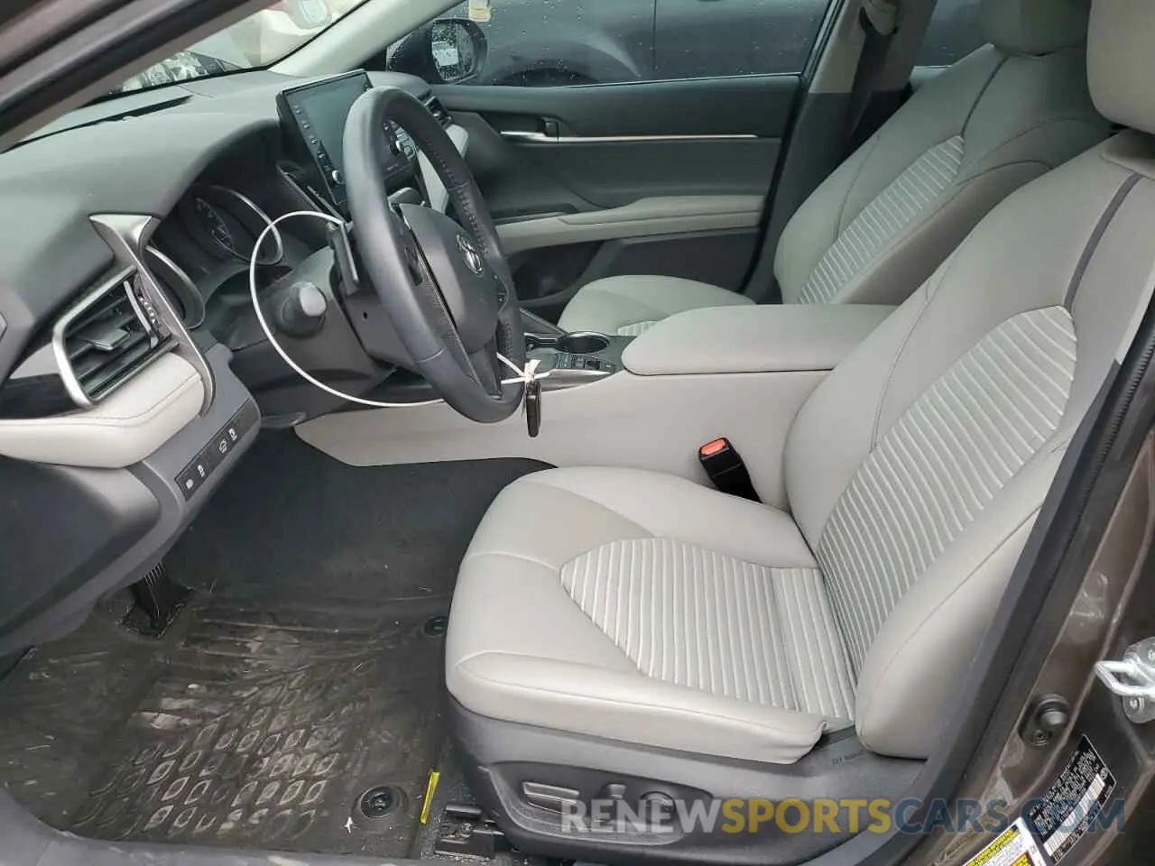7 fotografías del automóvil dañado 4T1S31AK1NU587309 TOYOTA CAMRY 2022