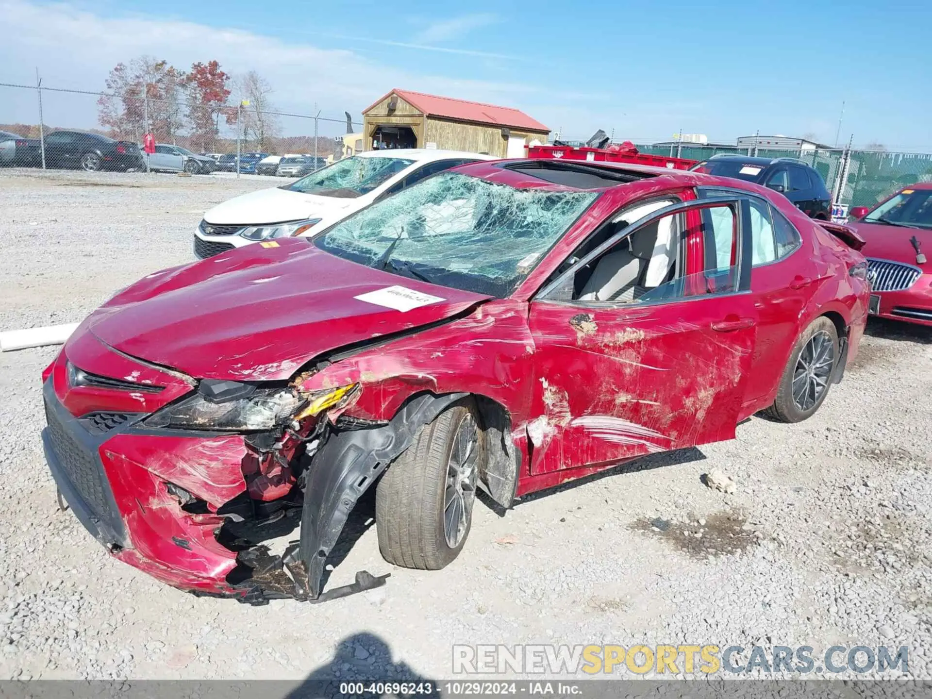 2 fotografías del automóvil dañado 4T1S31AK3NU033611 TOYOTA CAMRY 2022
