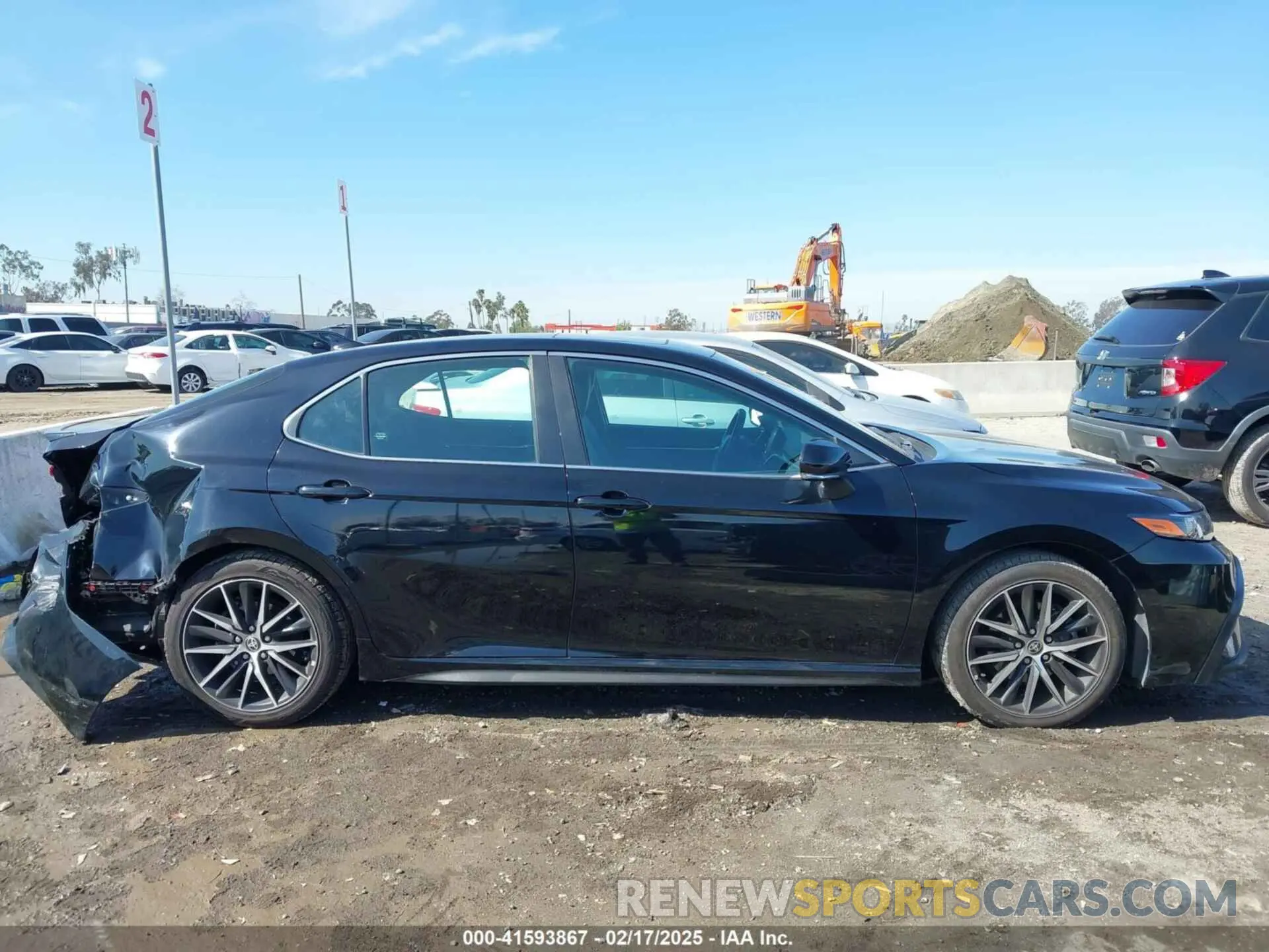 13 fotografías del automóvil dañado 4T1S31AK3NU579003 TOYOTA CAMRY 2022