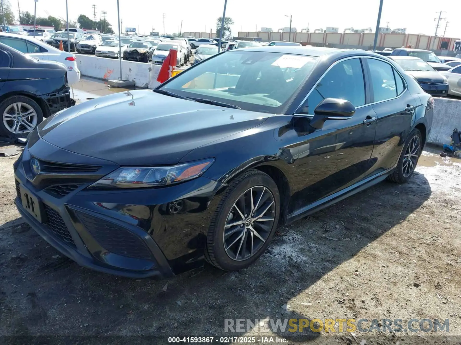 2 fotografías del automóvil dañado 4T1S31AK3NU579003 TOYOTA CAMRY 2022