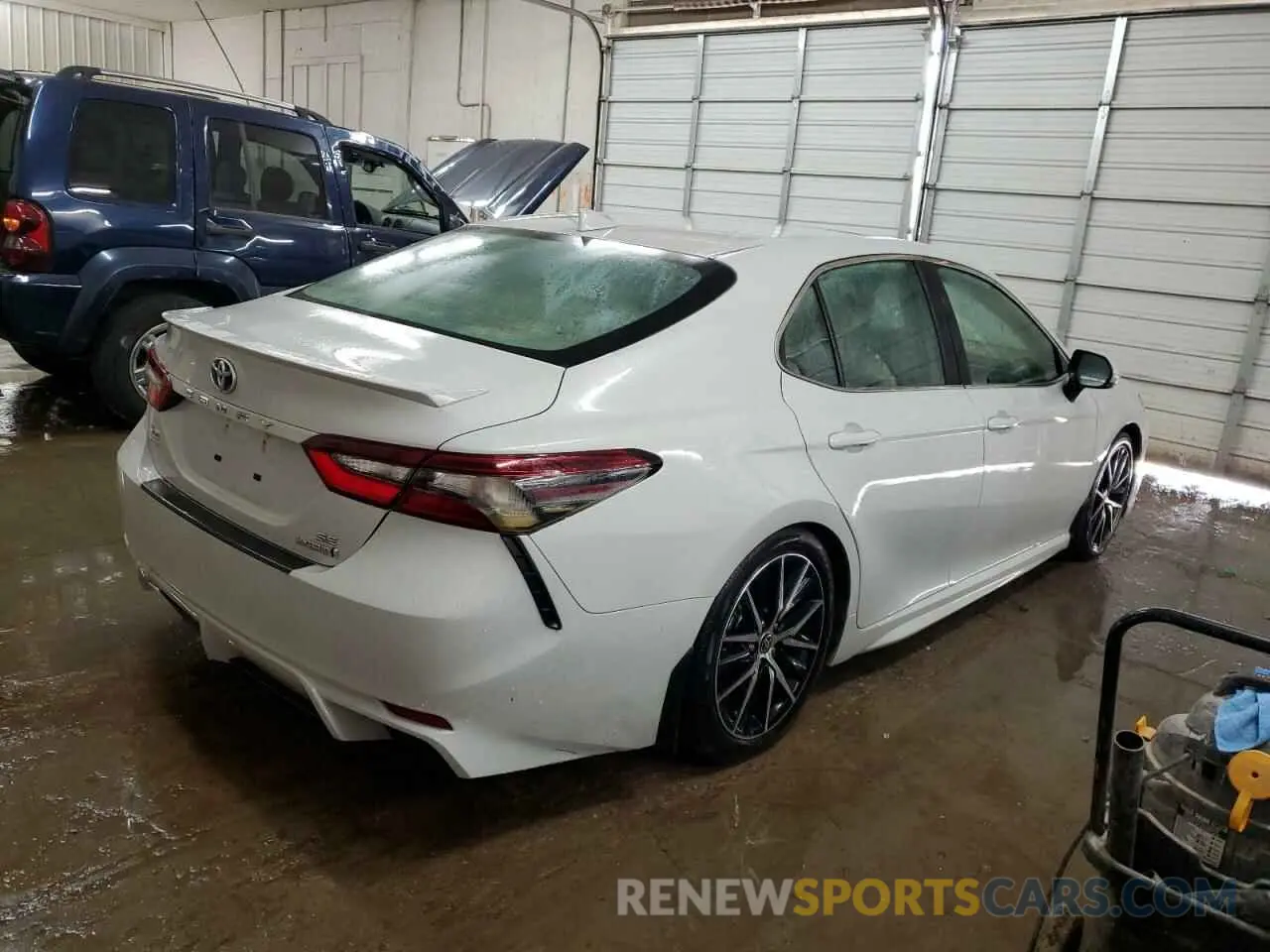 3 fotografías del automóvil dañado 4T1S31AK4NU039594 TOYOTA CAMRY 2022