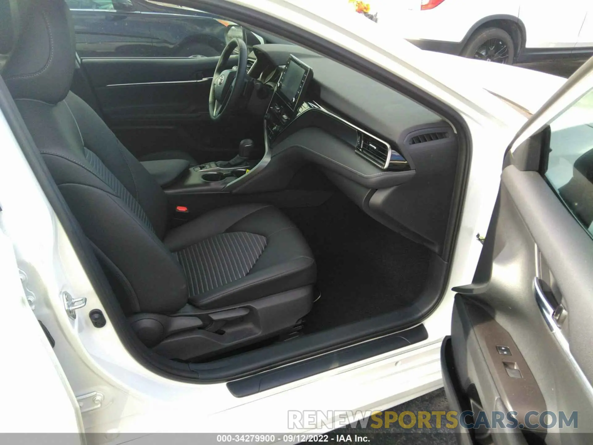 5 fotografías del automóvil dañado 4T1S31AK4NU583805 TOYOTA CAMRY 2022