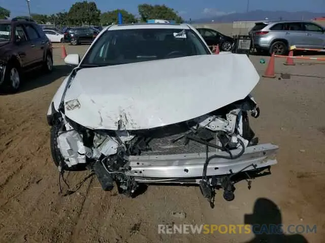 5 fotografías del automóvil dañado 4T1S31AKXNU587597 TOYOTA CAMRY 2022