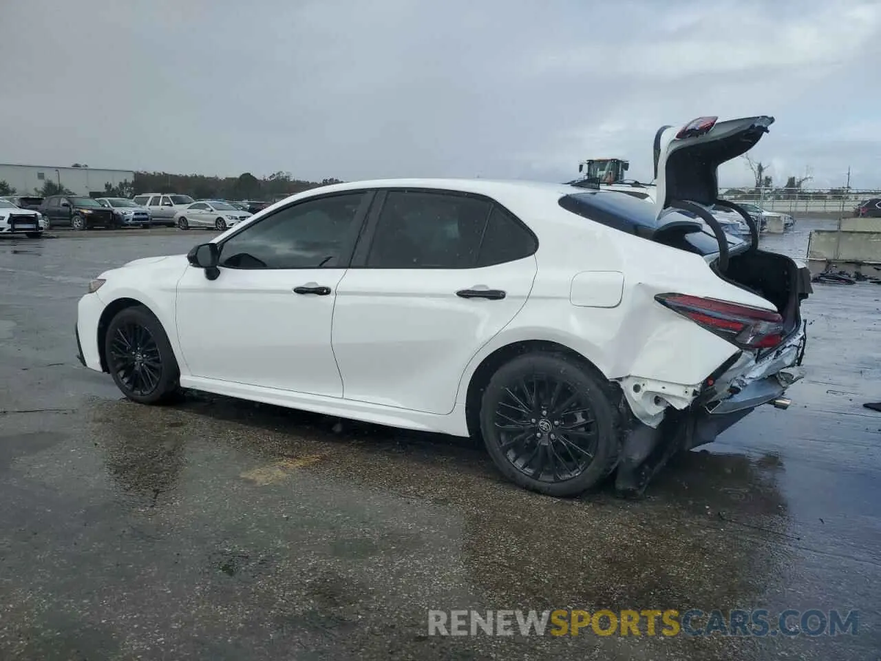 2 fotografías del automóvil dañado 4T1T11AK0NU068827 TOYOTA CAMRY 2022