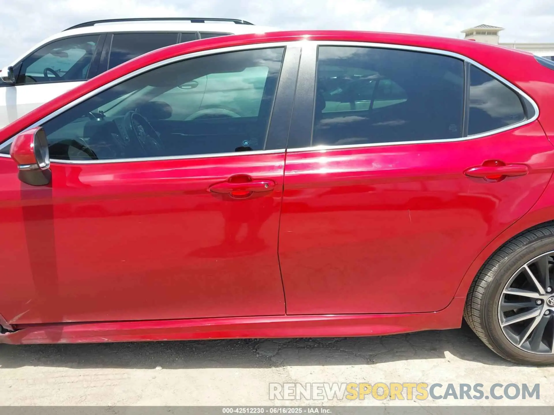 14 fotografías del automóvil dañado 4T1T11AK0NU498938 TOYOTA CAMRY 2022
